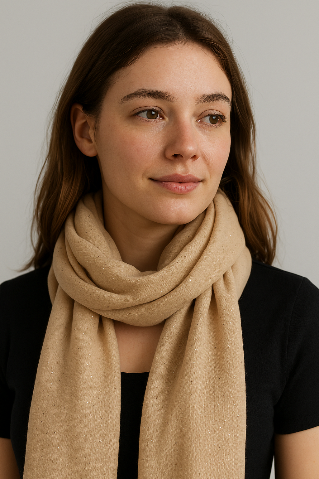 Wrap-Up Scarf with Golden Touch