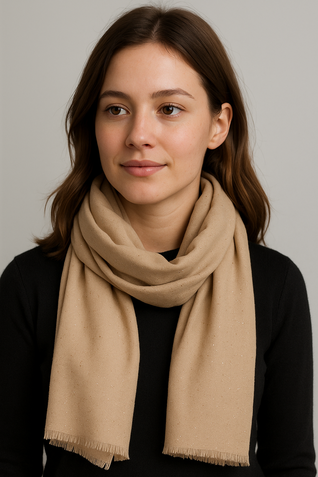 Wrap-Up Scarf with Golden Touch