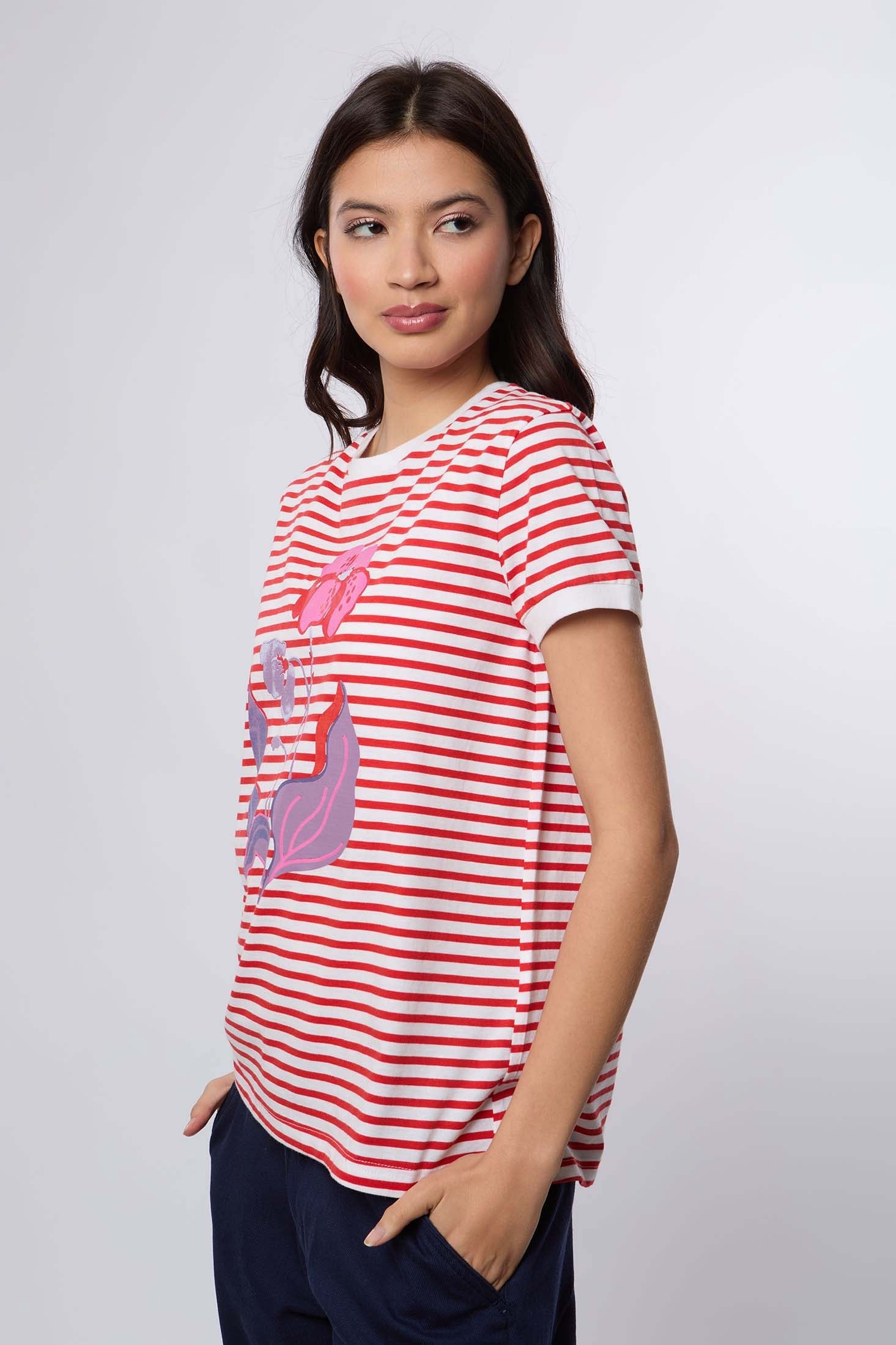 Women  T-Shirt Regular Fit With Short Sleeves Red