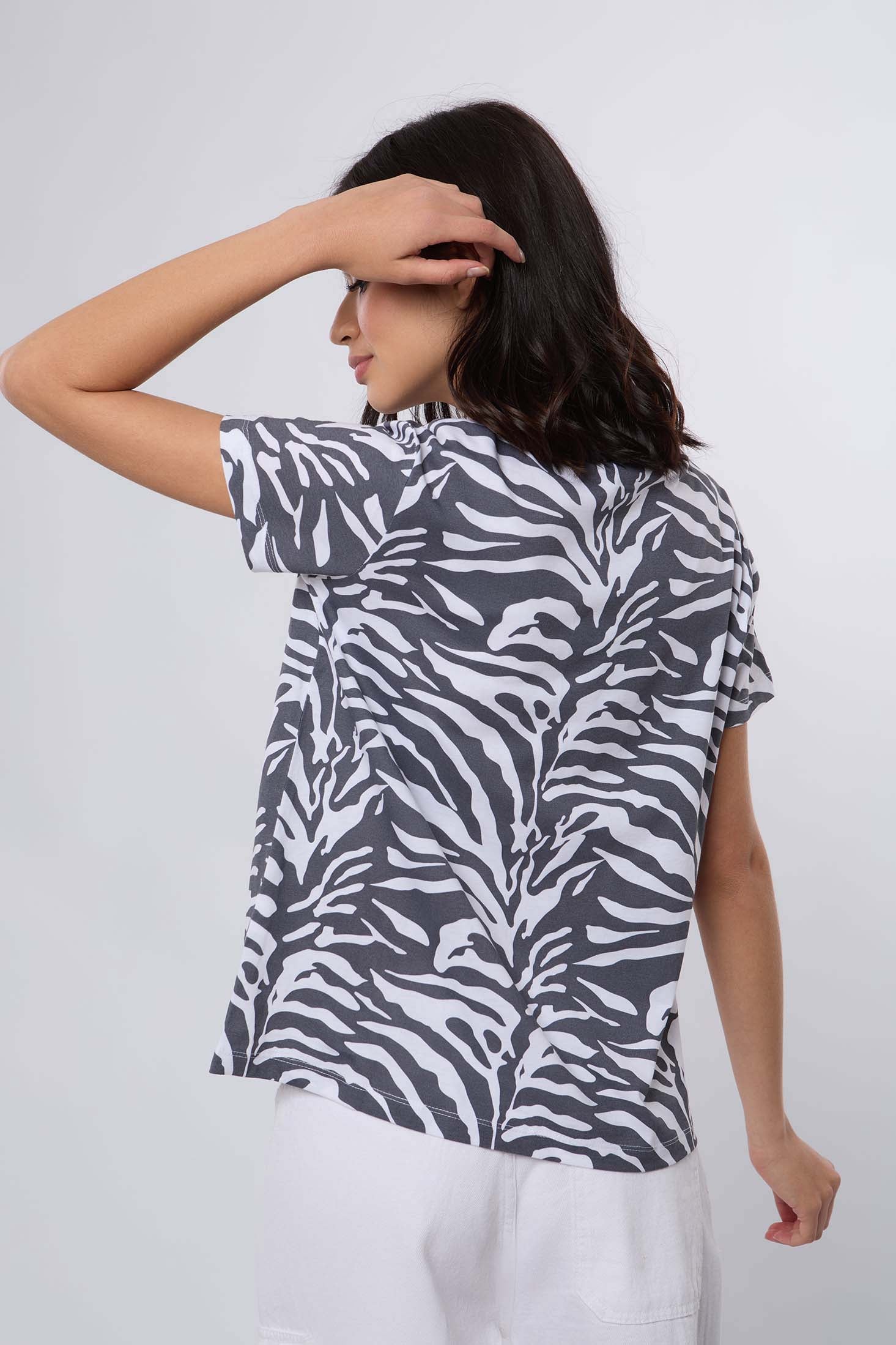 Women  T-Shirt Regular Fit With Short Sleeves Multicolor