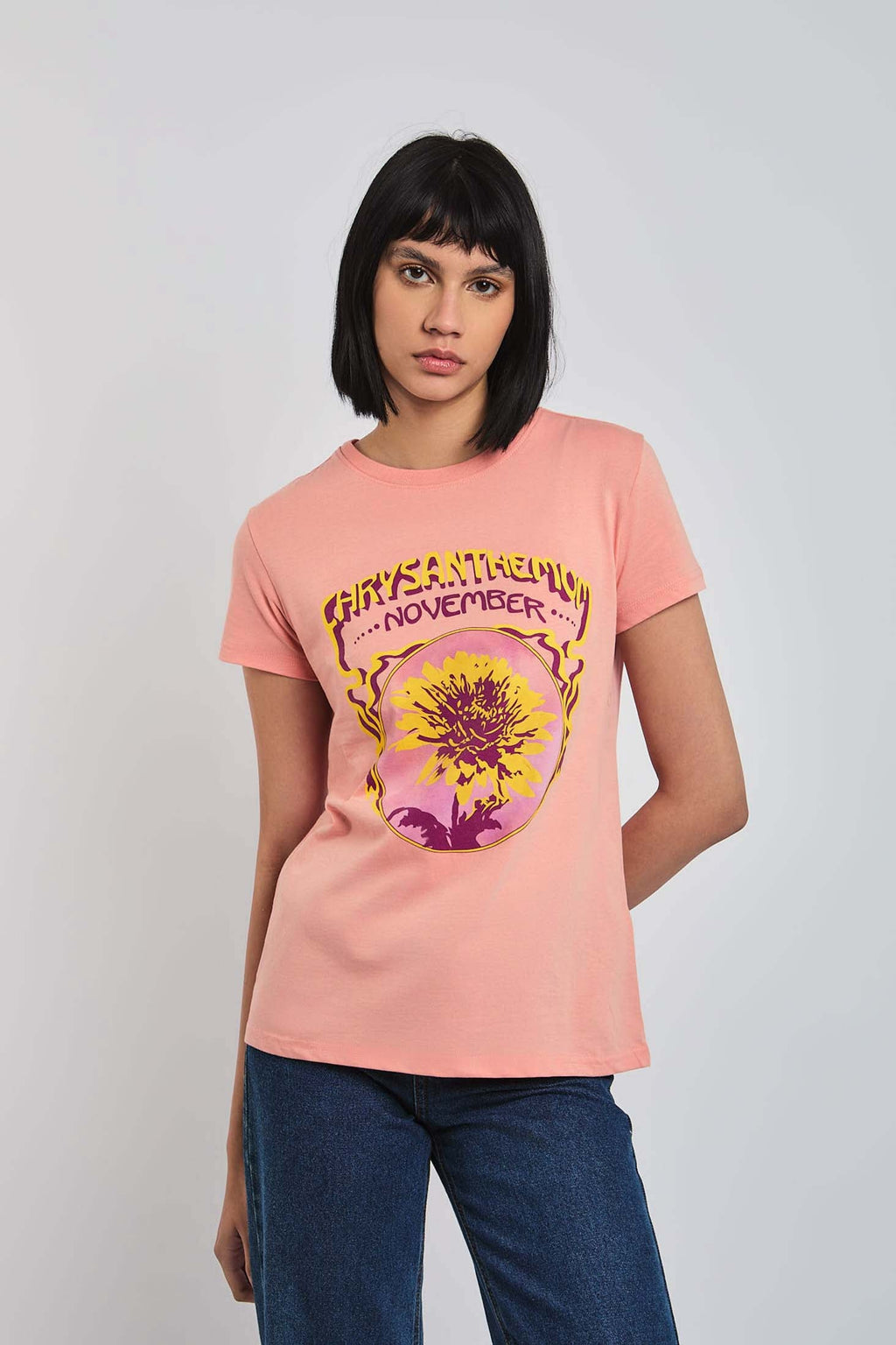 Women  T-Shirt  Regular Fit  With Curved Hem Shirt Tail Pink