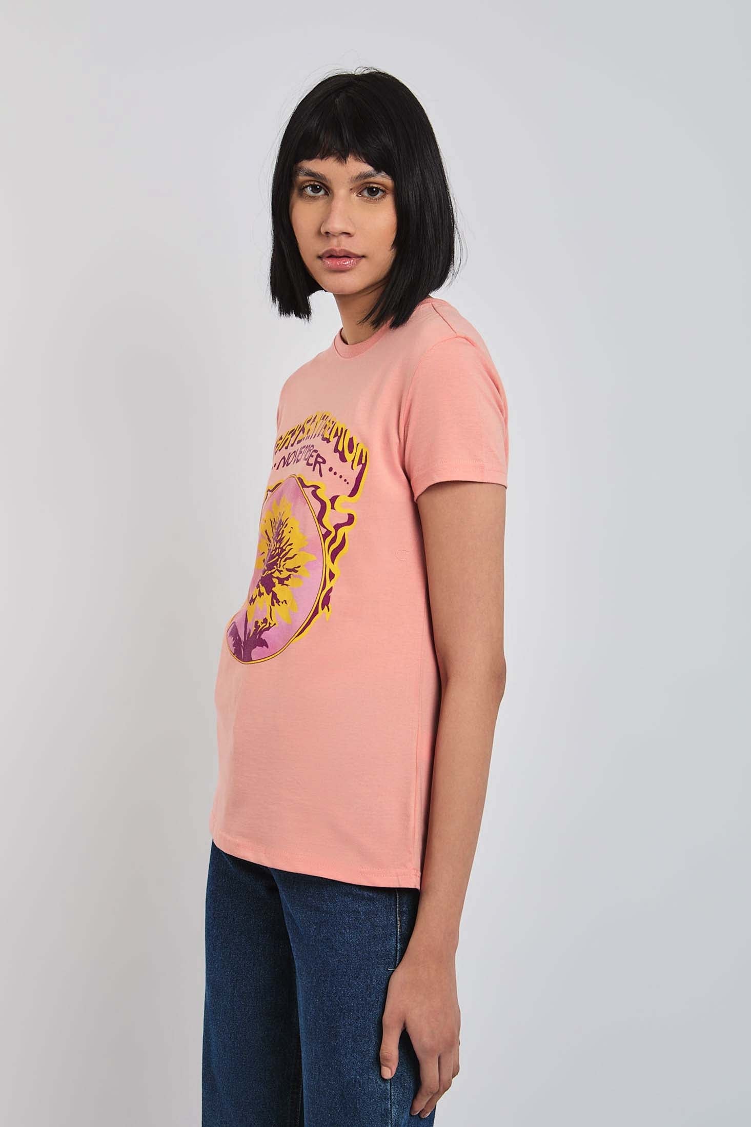 Women  T-Shirt  Regular Fit  With Curved Hem Shirt Tail Pink