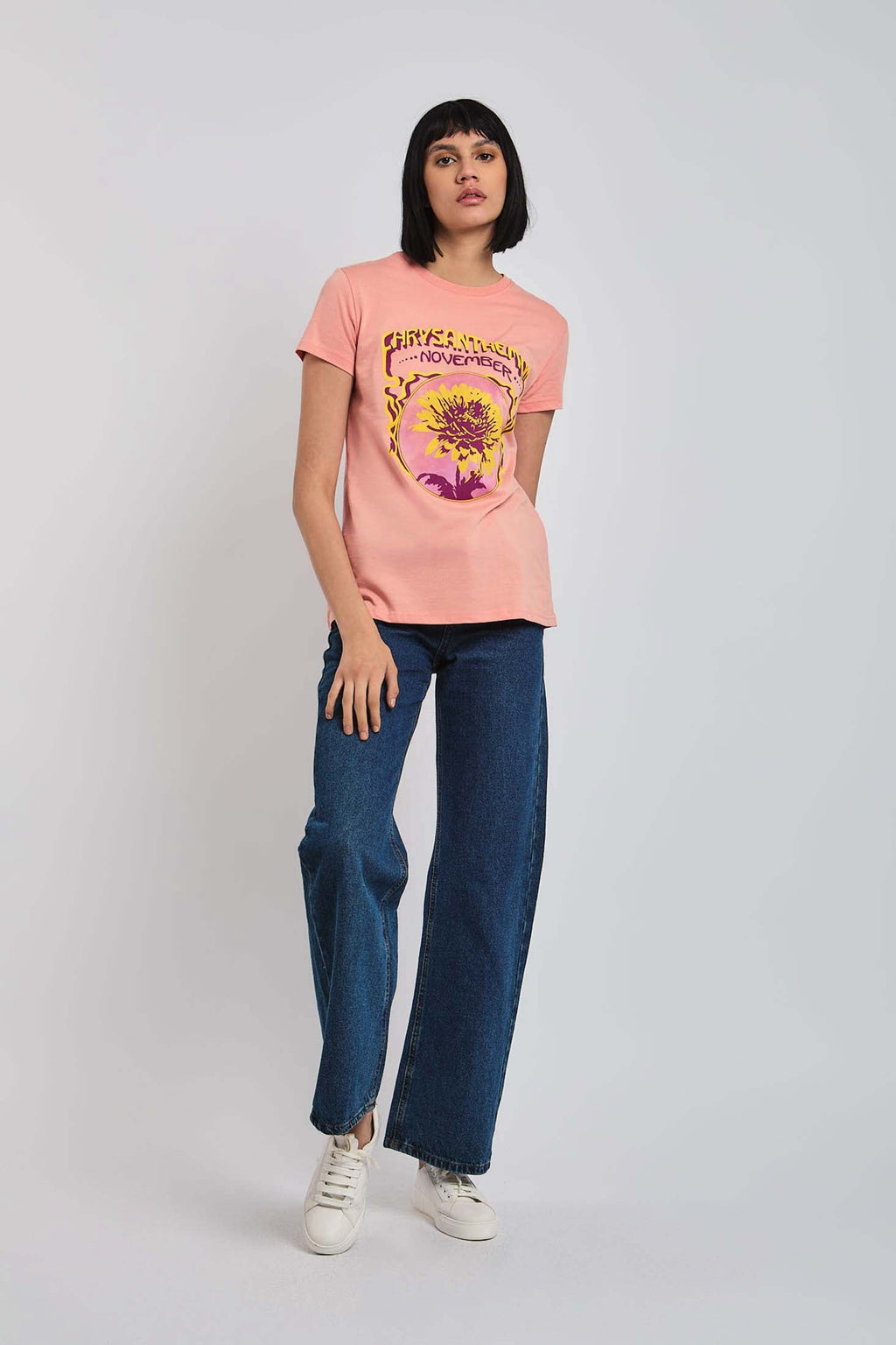 Women  T-Shirt  Regular Fit  With Curved Hem Shirt Tail Pink