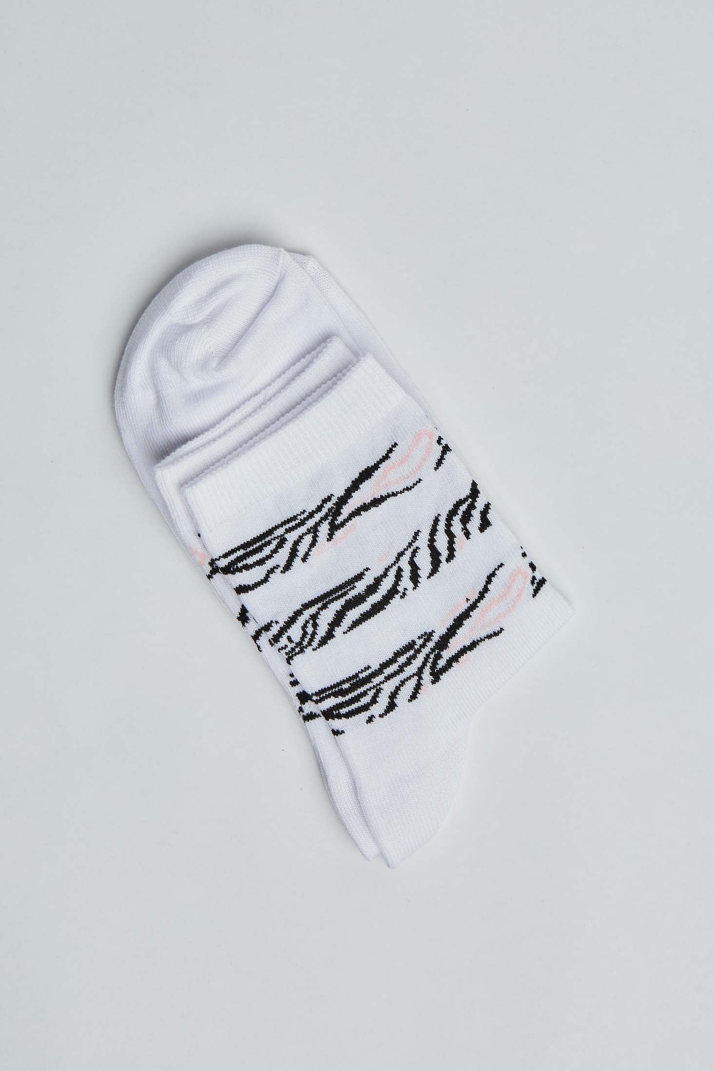 Mid-Calf Casual Socks with Zebra Lines