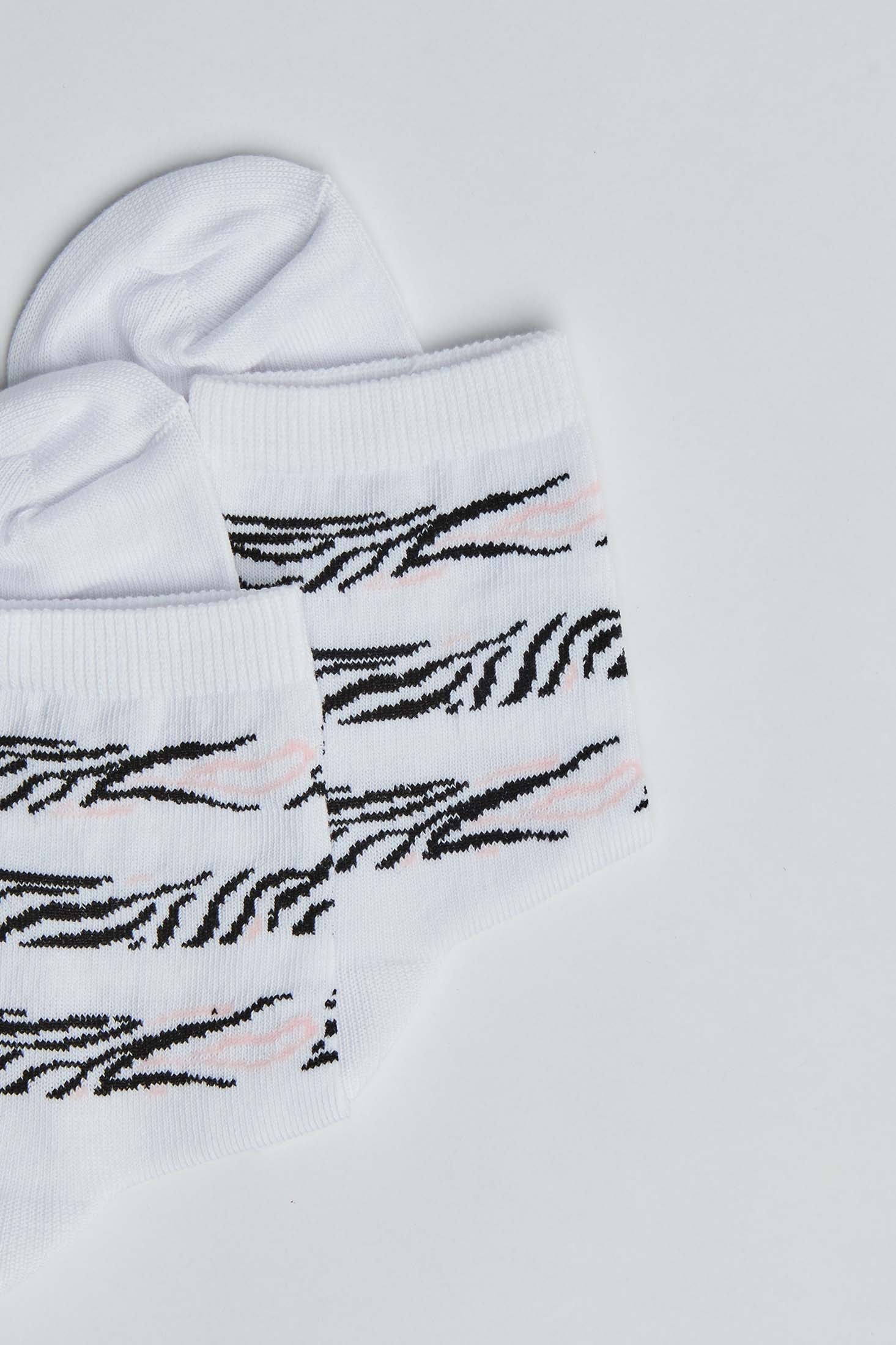 Mid-Calf Casual Socks with Zebra Lines