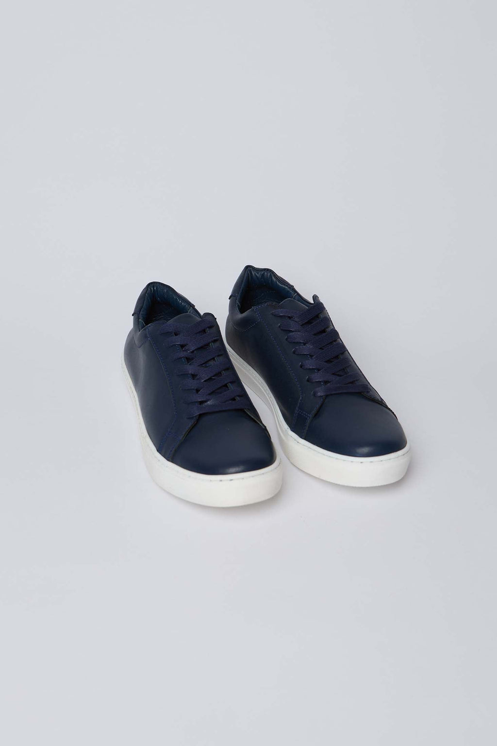 وشاح رجالي من الفيسكوز المطبوع باللون الأزرق الداكن