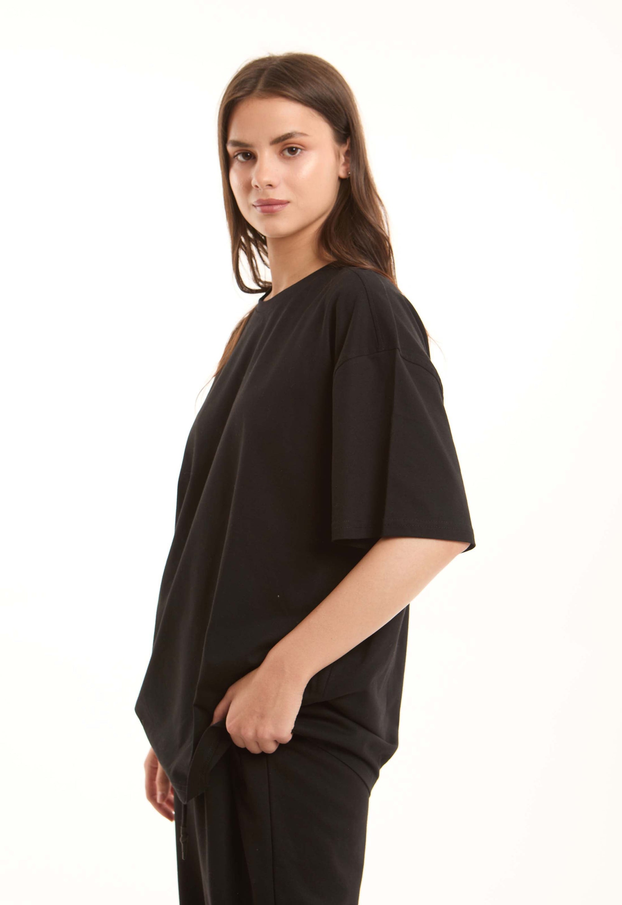 Unisex Elbow-Sleeves Solid Basic Tee