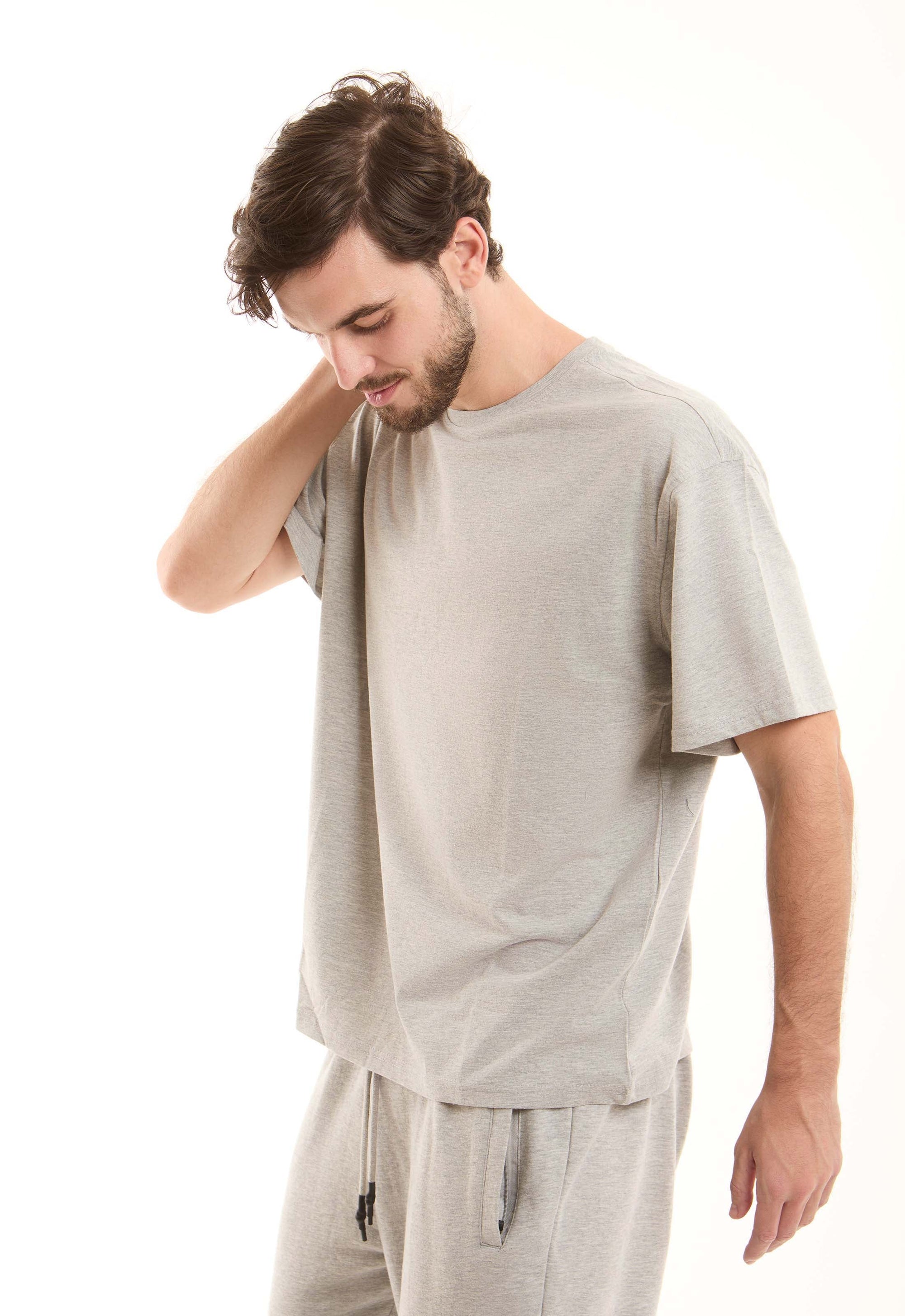 Unisex Elbow-Sleeves Solid Basic Tee