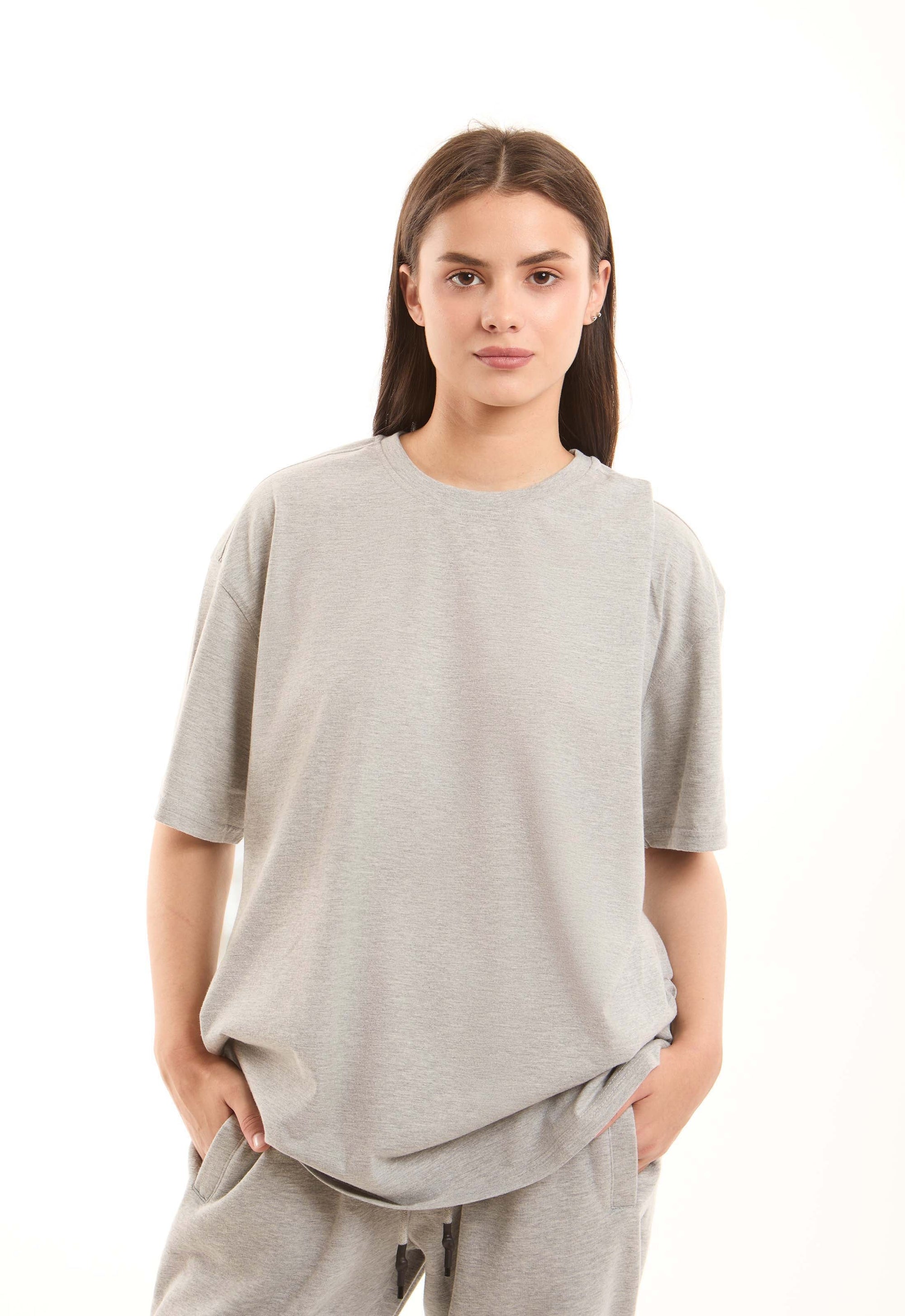 Unisex Elbow-Sleeves Solid Basic Tee