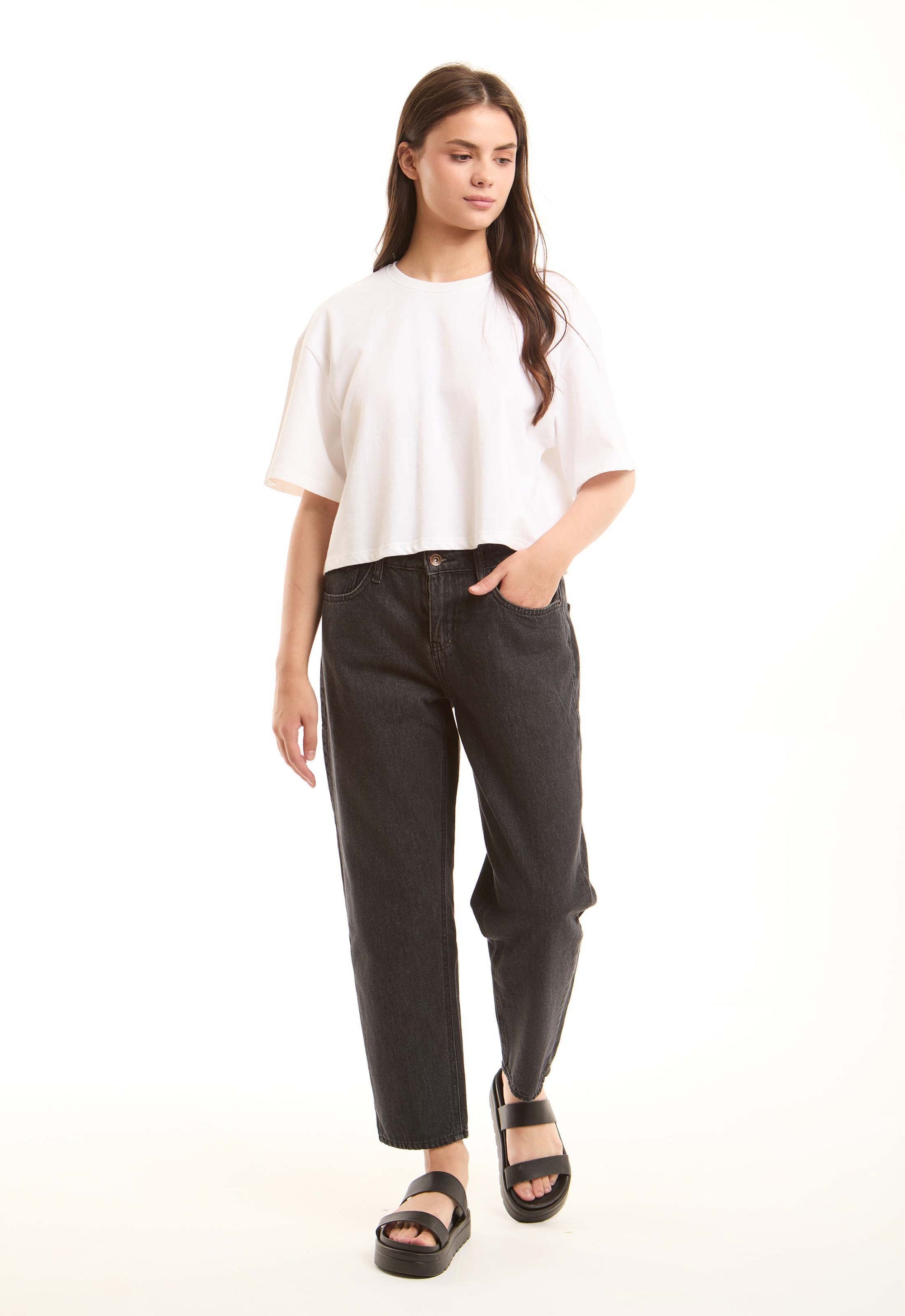 Relaxed Tapered Denim Pants