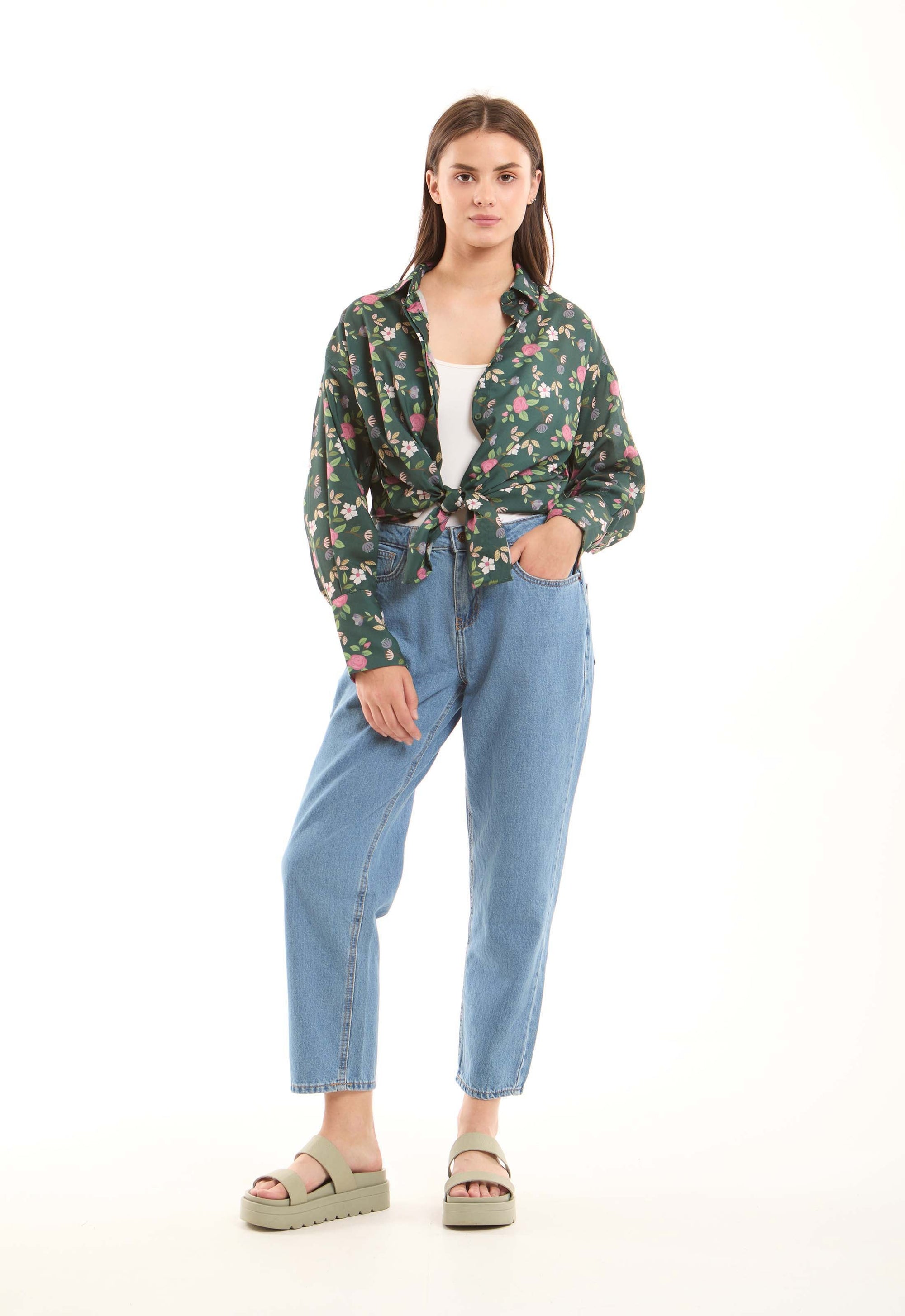 Relaxed Tapered Denim Pants