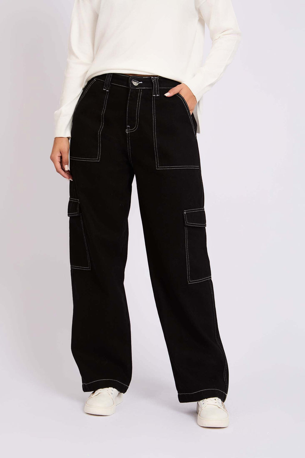 Women Black Wide Leg Overstitch Denim Pant