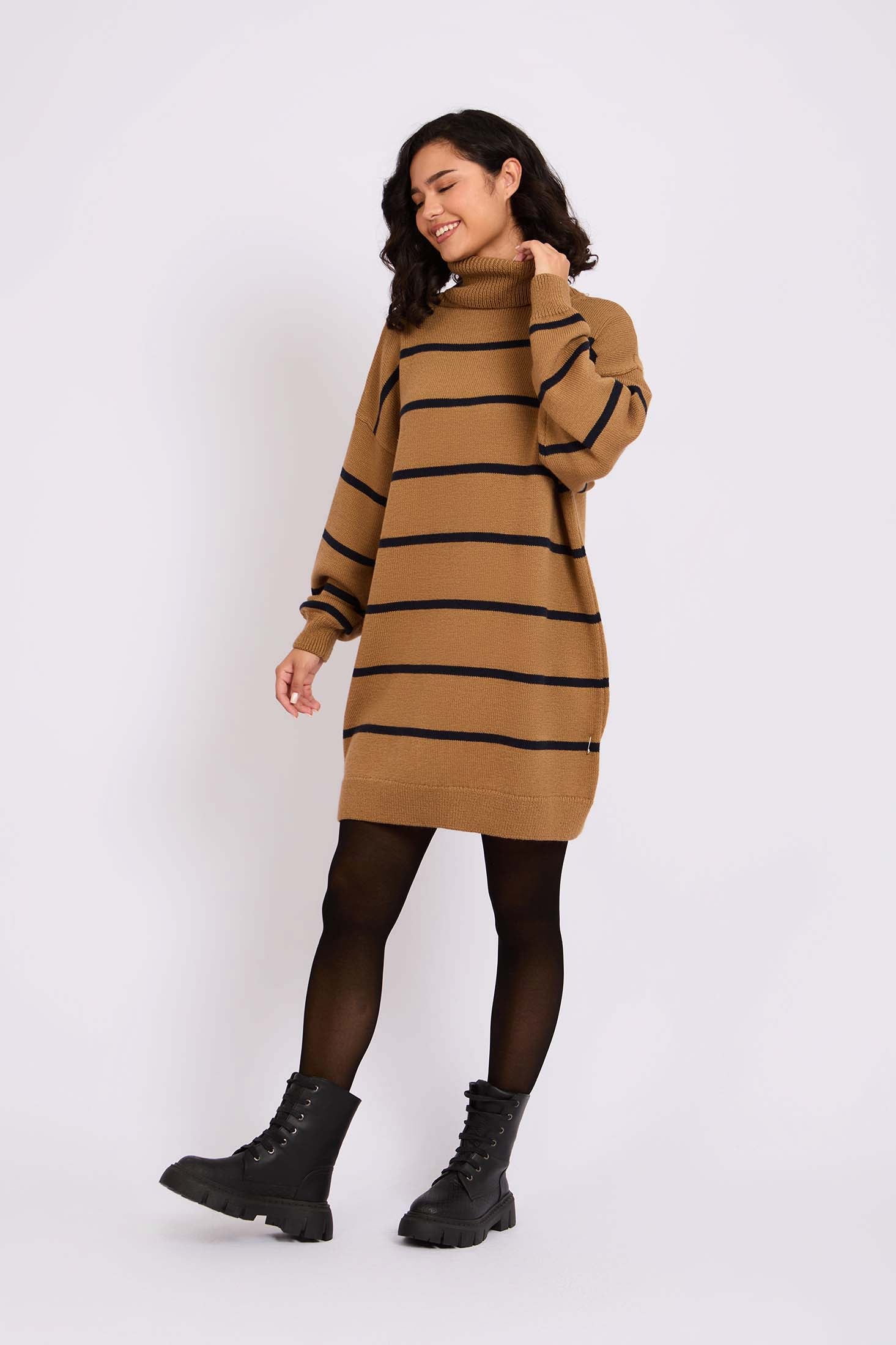 Women Pullover  High Neck Multicolor