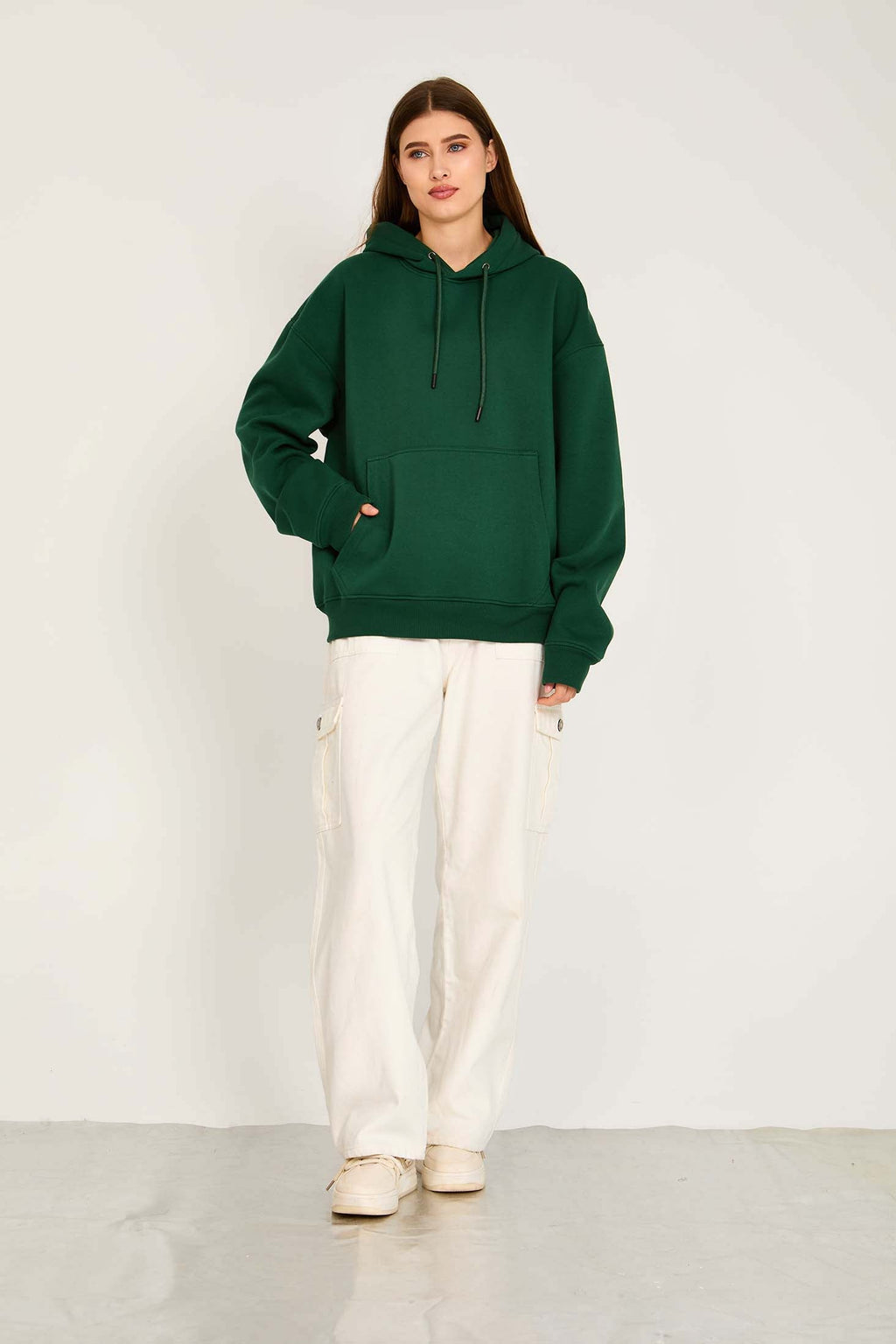 سويت شيرت للجنسين، بغطاء رأس مطبوع وفضفاض، باللون الأخضر