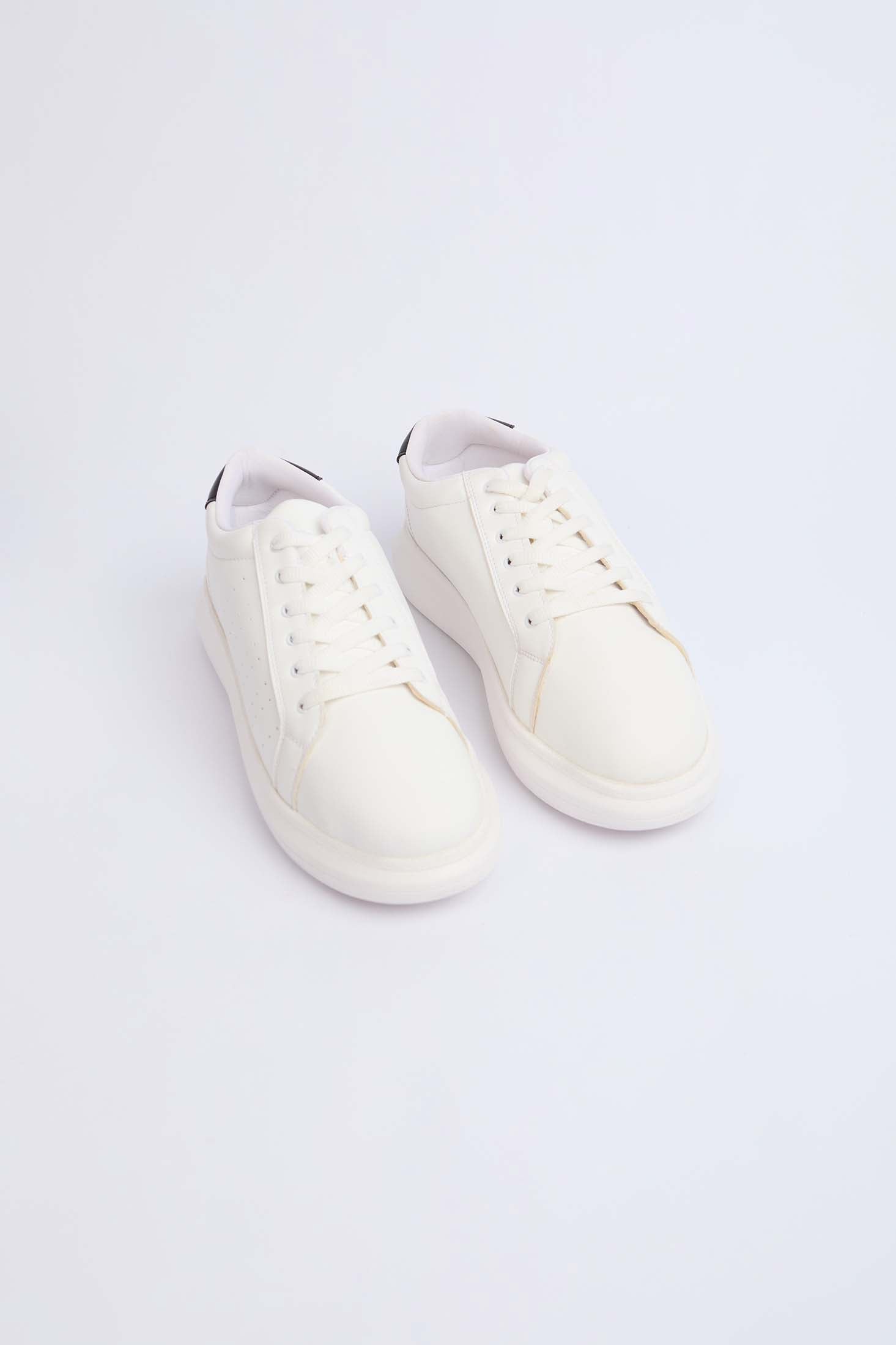 Men  Shoes Sneakers White
