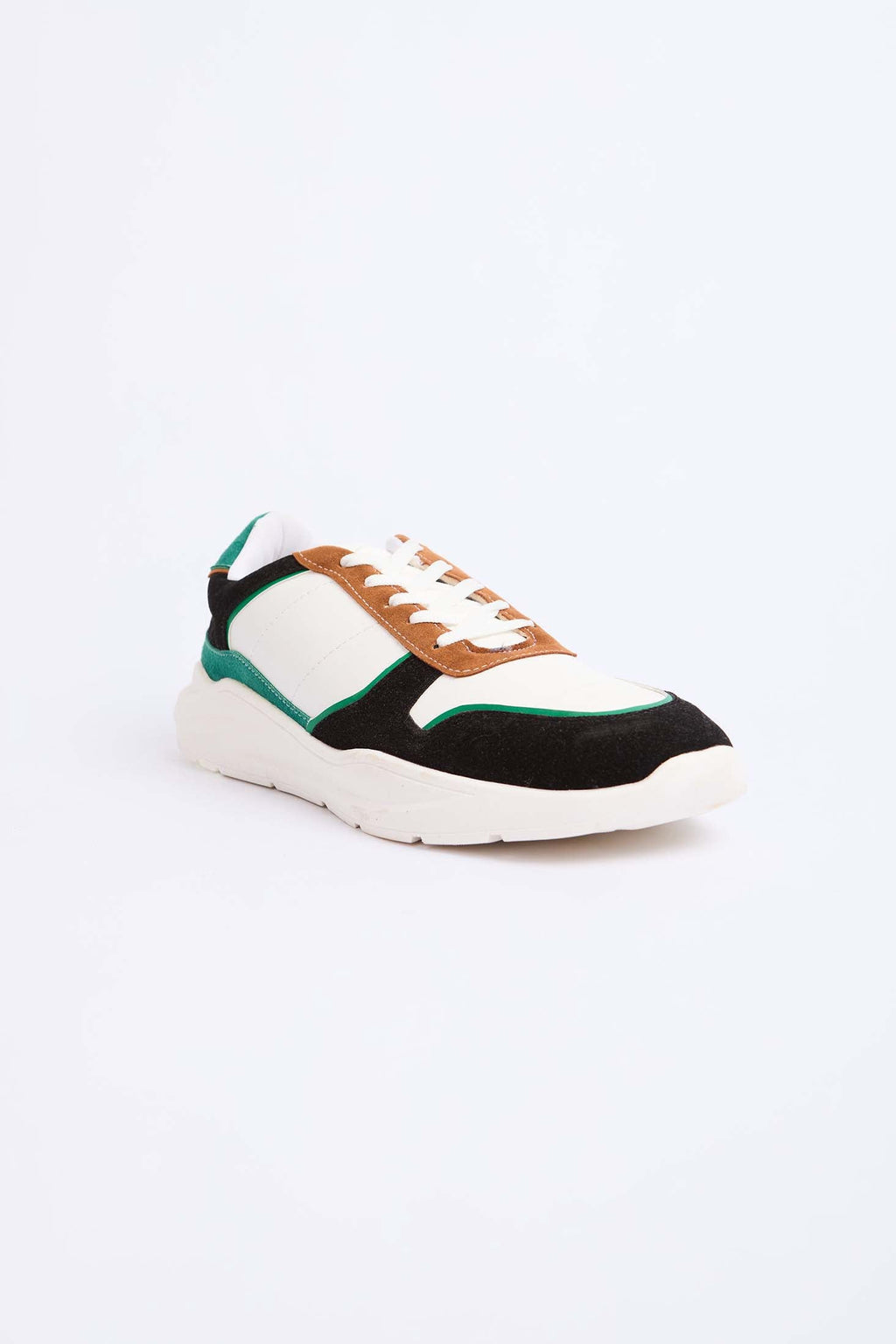 أحذية رجالية سنيكرز بيضاء