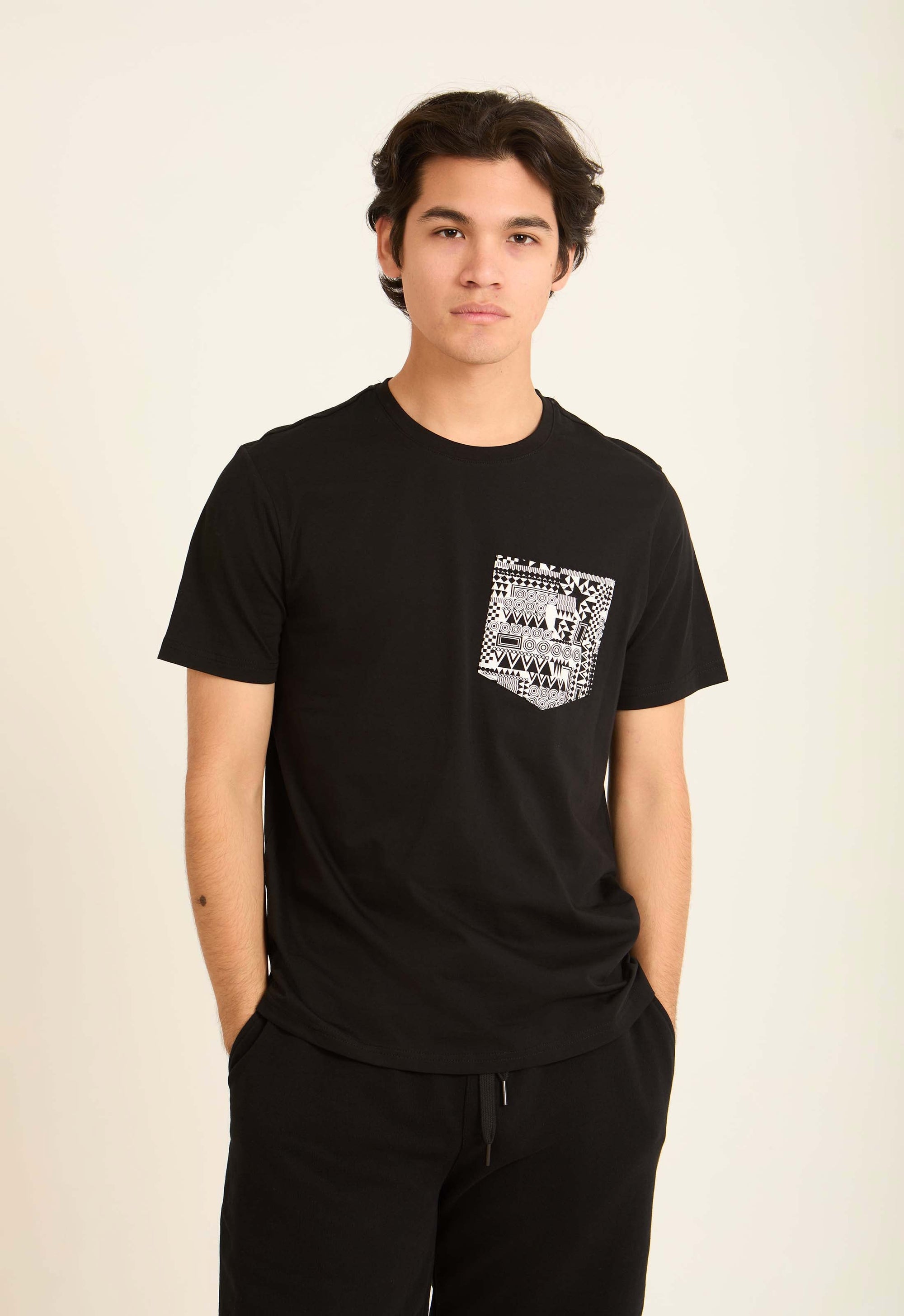 Cotton Tee with Geometric Pattern Pocket