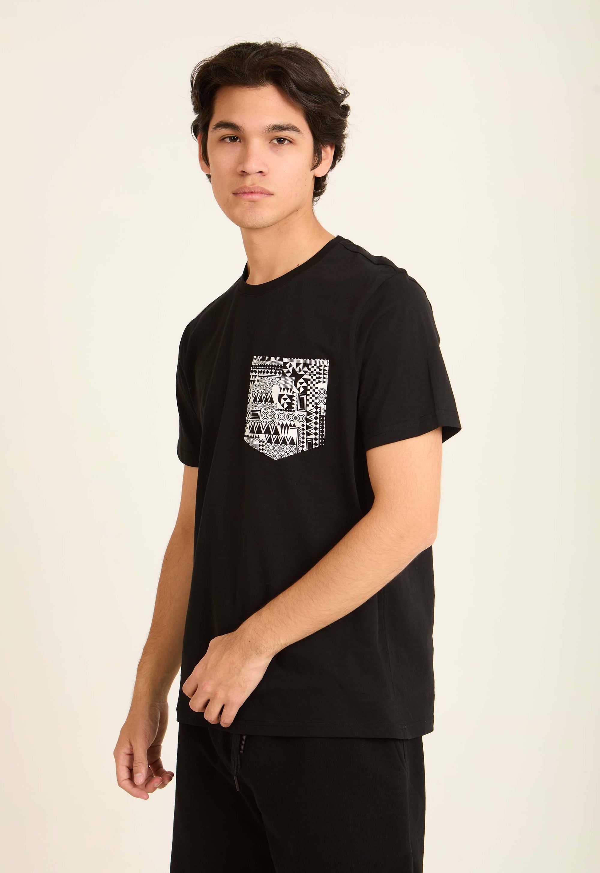 Cotton Tee with Geometric Pattern Pocket