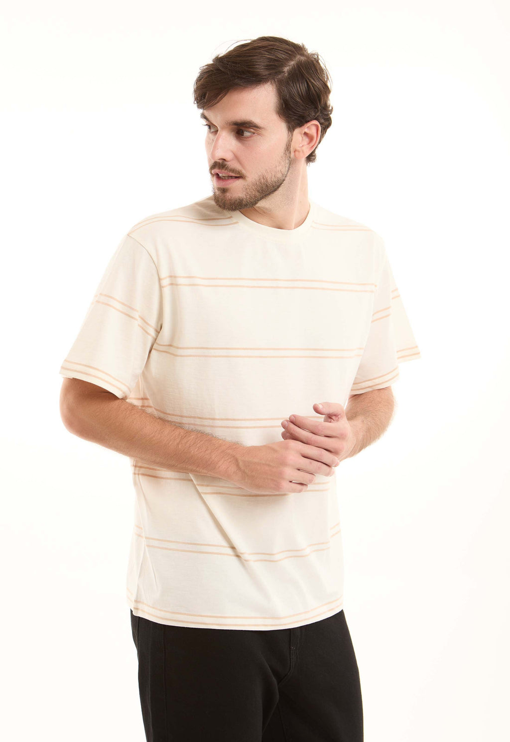 تيشيرت مخطط برقبة دائرية سهل الارتداء