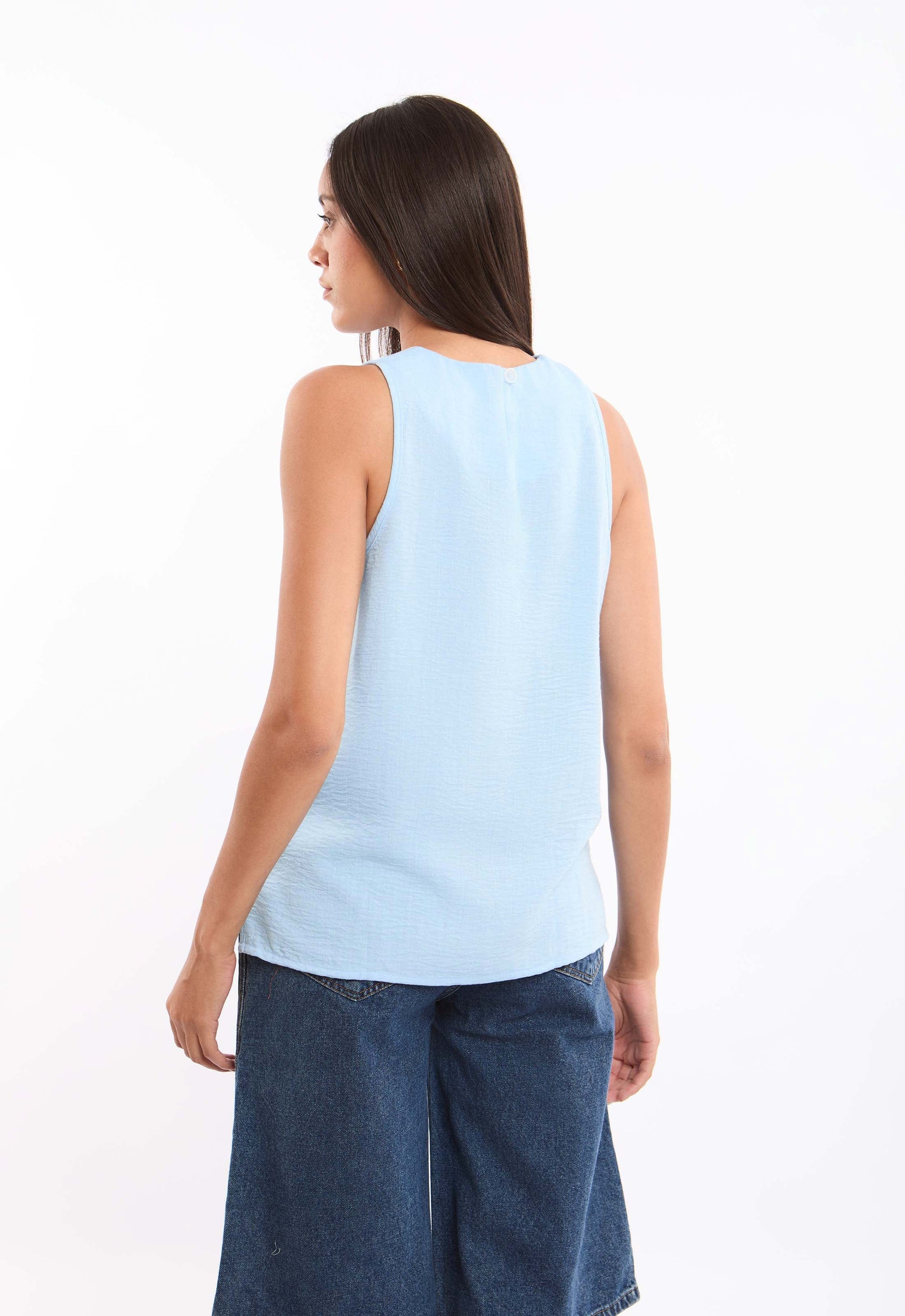 Textured Sleeveless Regular Fit Top