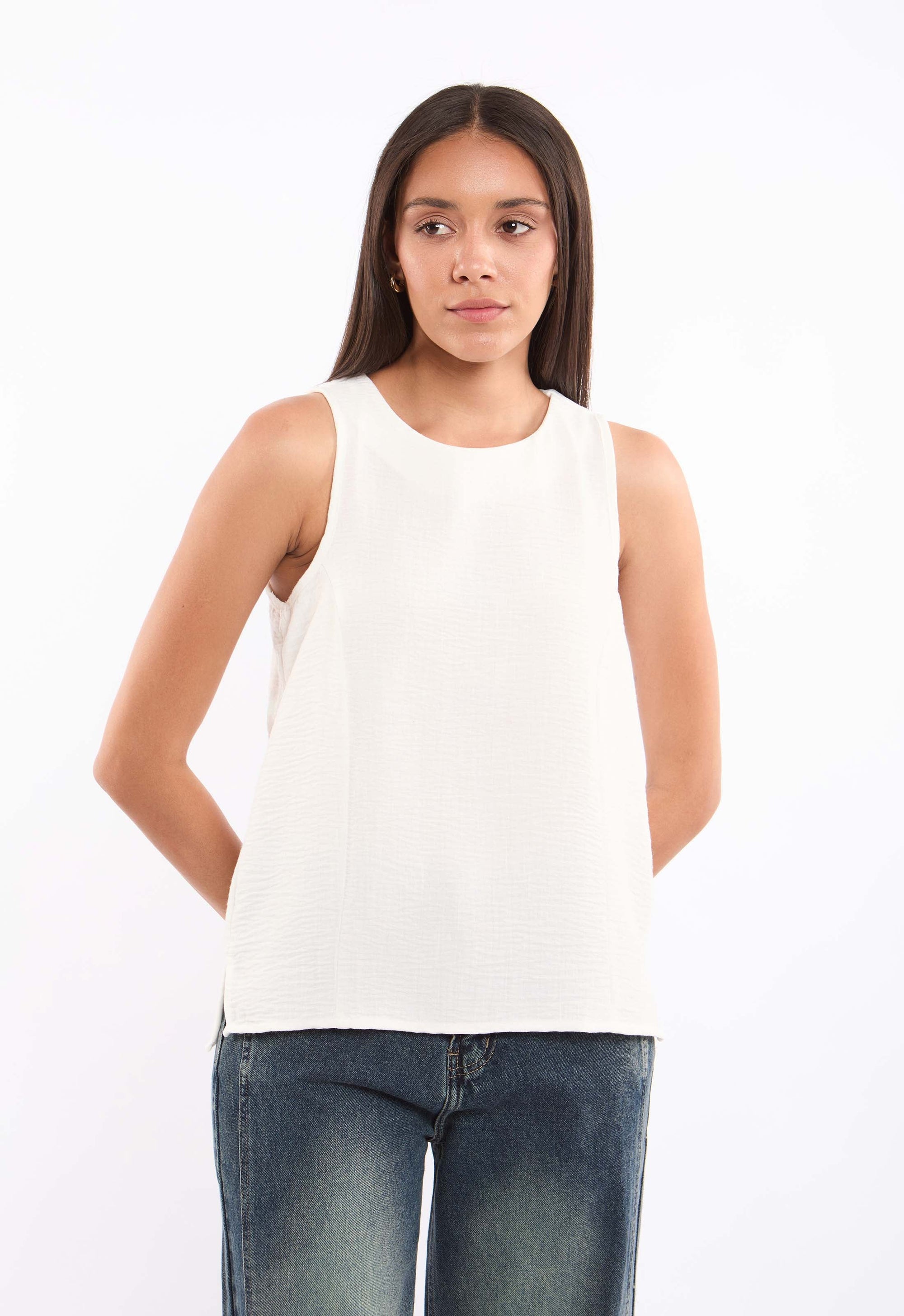 Textured Sleeveless Regular Fit Top