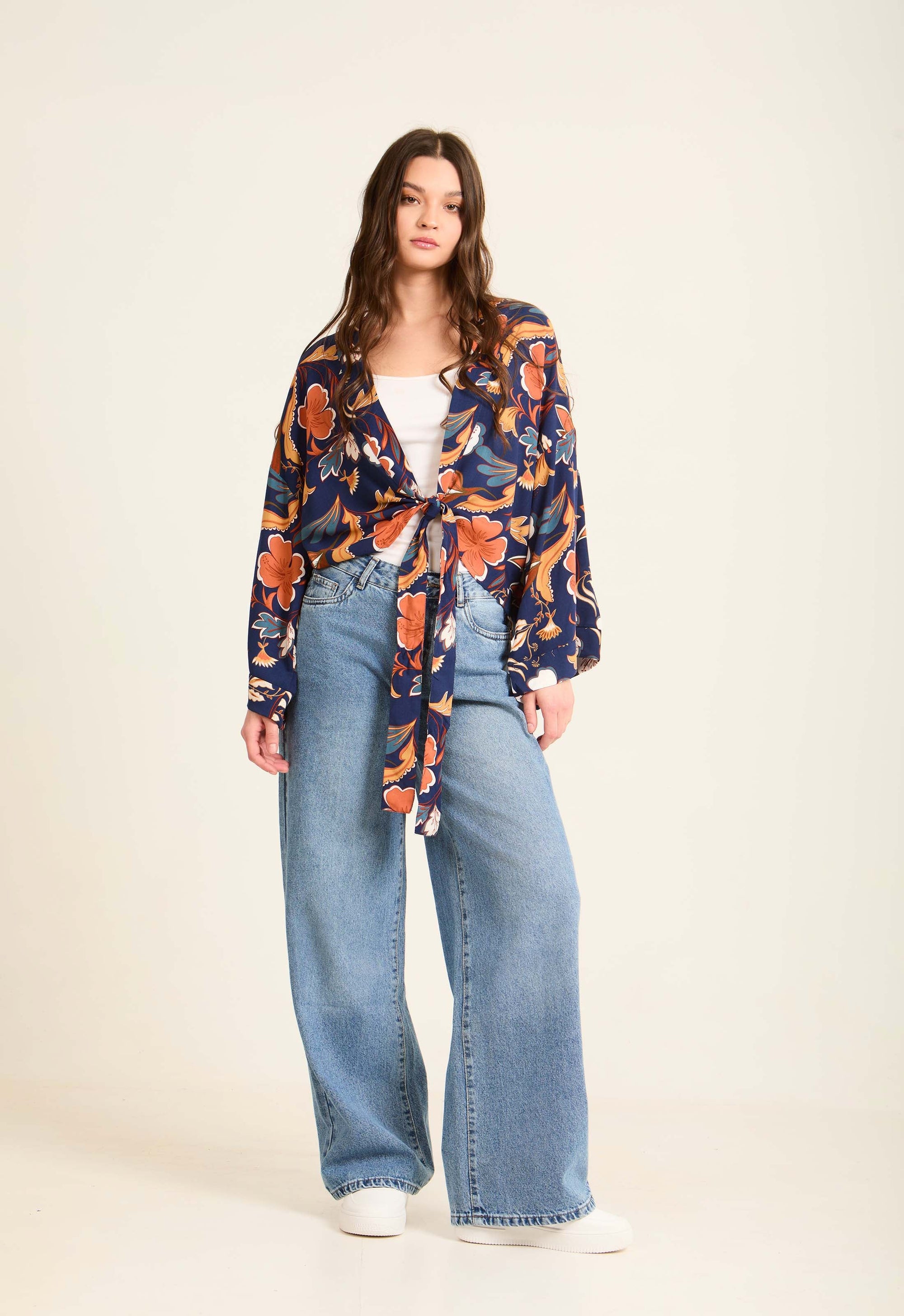 Fashionable Tropical Floral Tie-Front Short Kimono