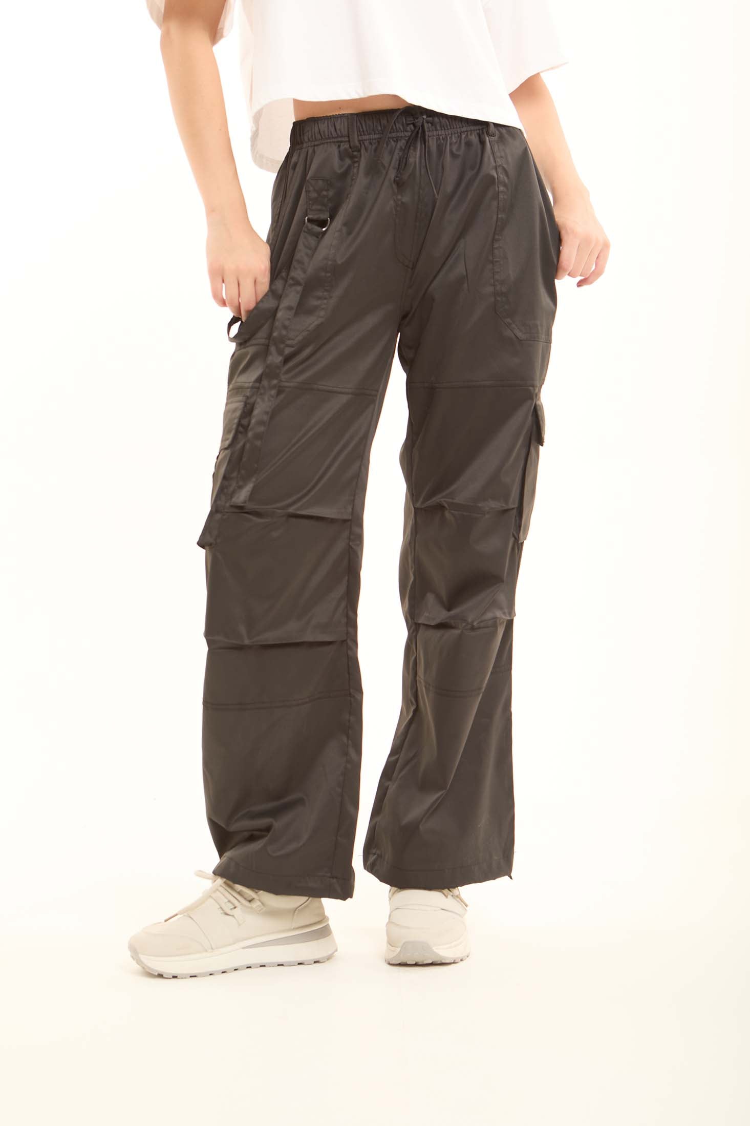 Relaxed Cargo Straight Pants with Multi Pockets