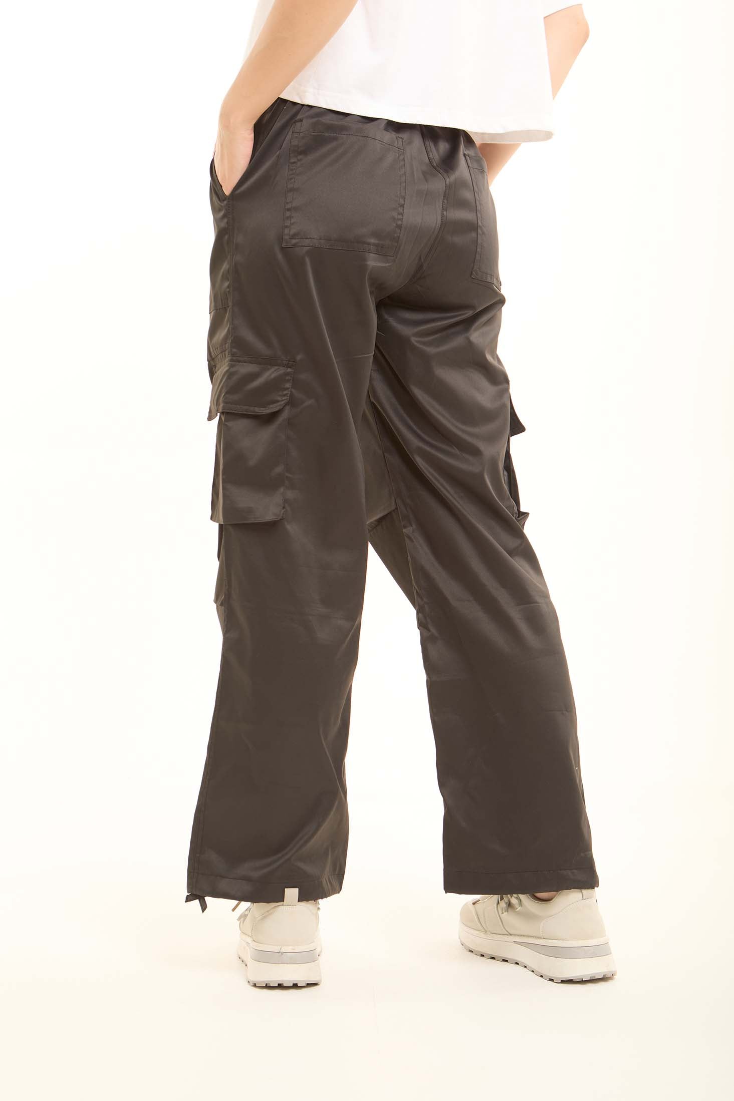 Relaxed Cargo Straight Pants with Multi Pockets