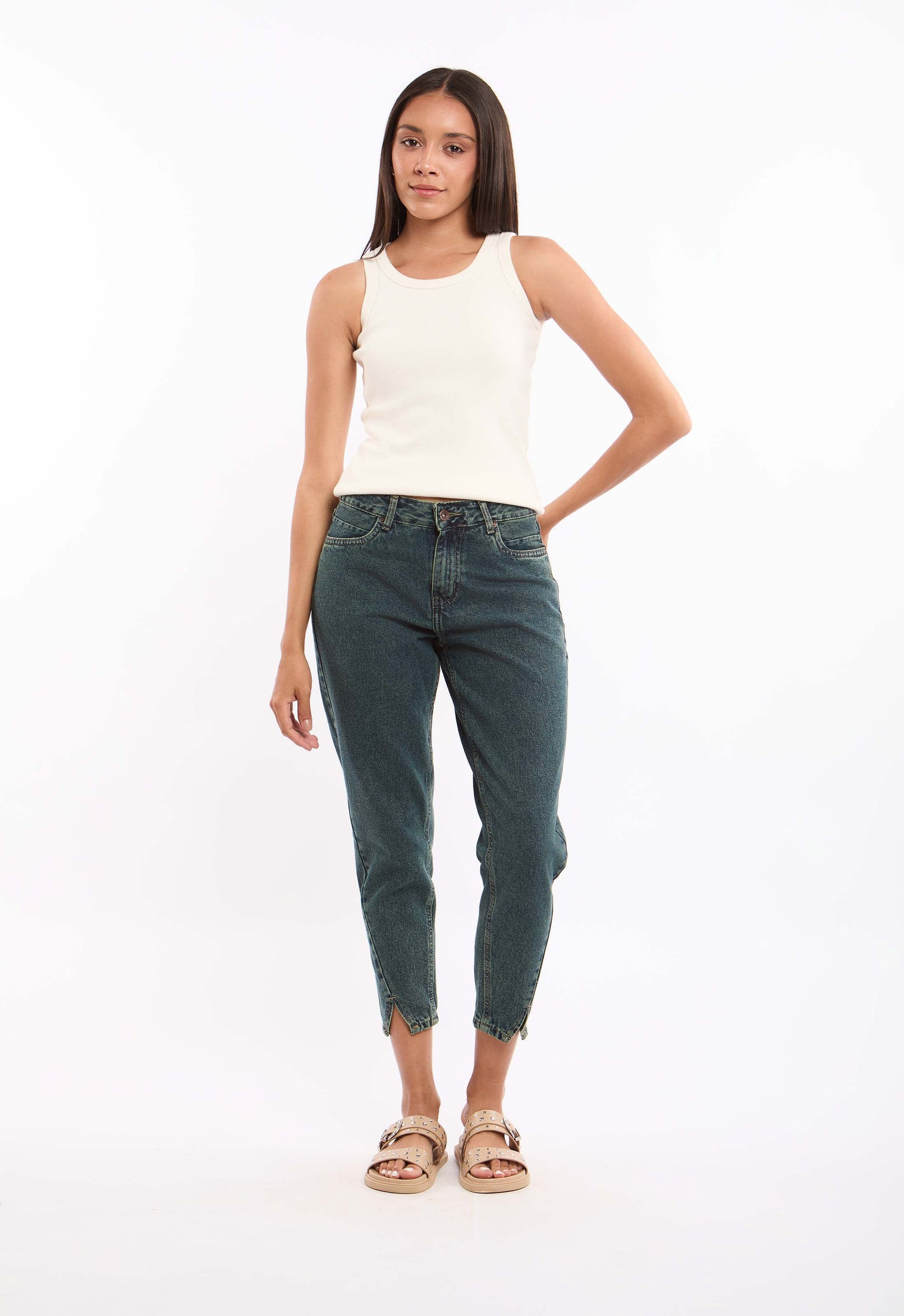Ankle-Length Tapered Jeans with Notched Hem