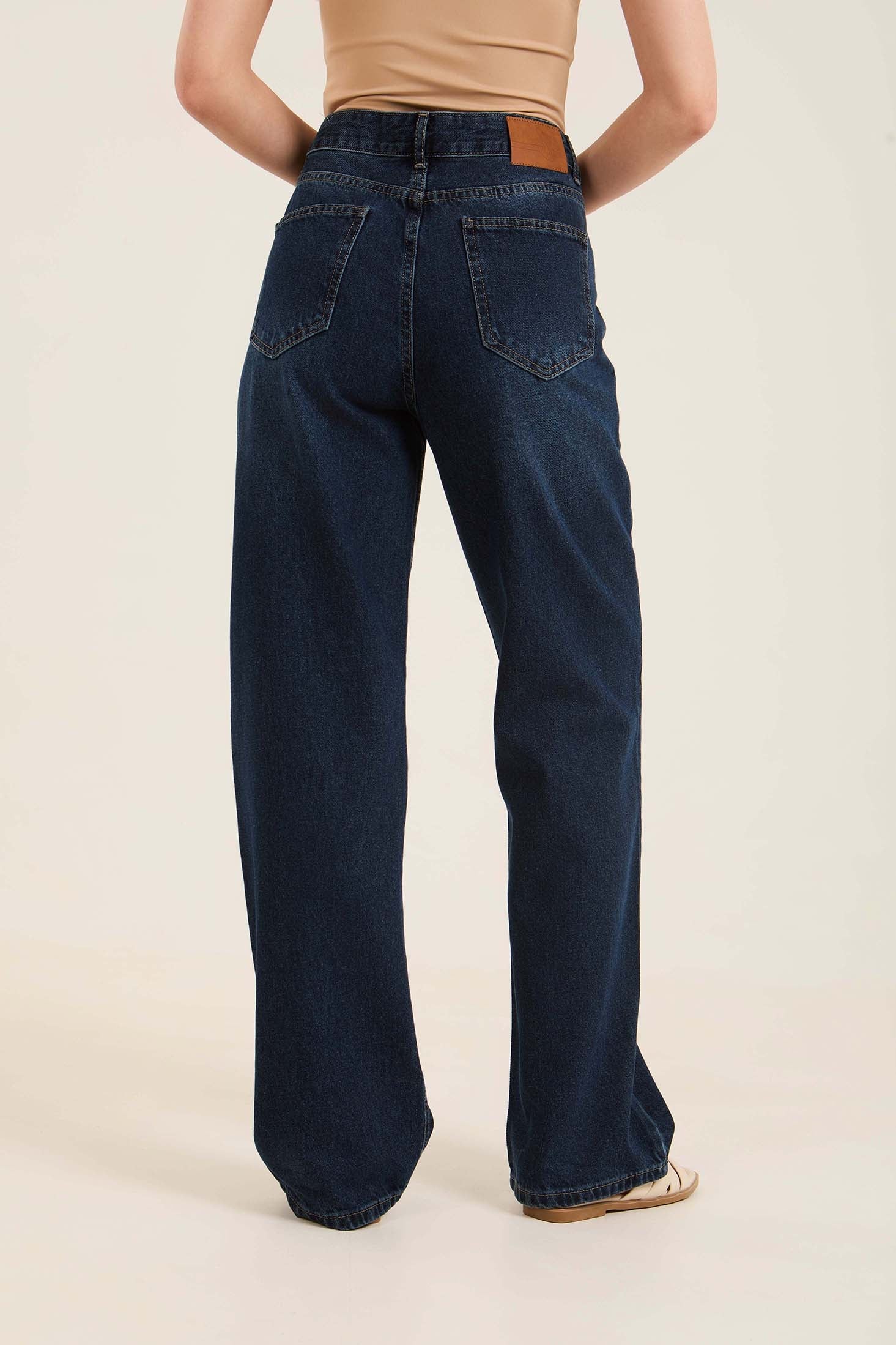High-Waist Wide-Leg Denim Pants with Flowing Cut