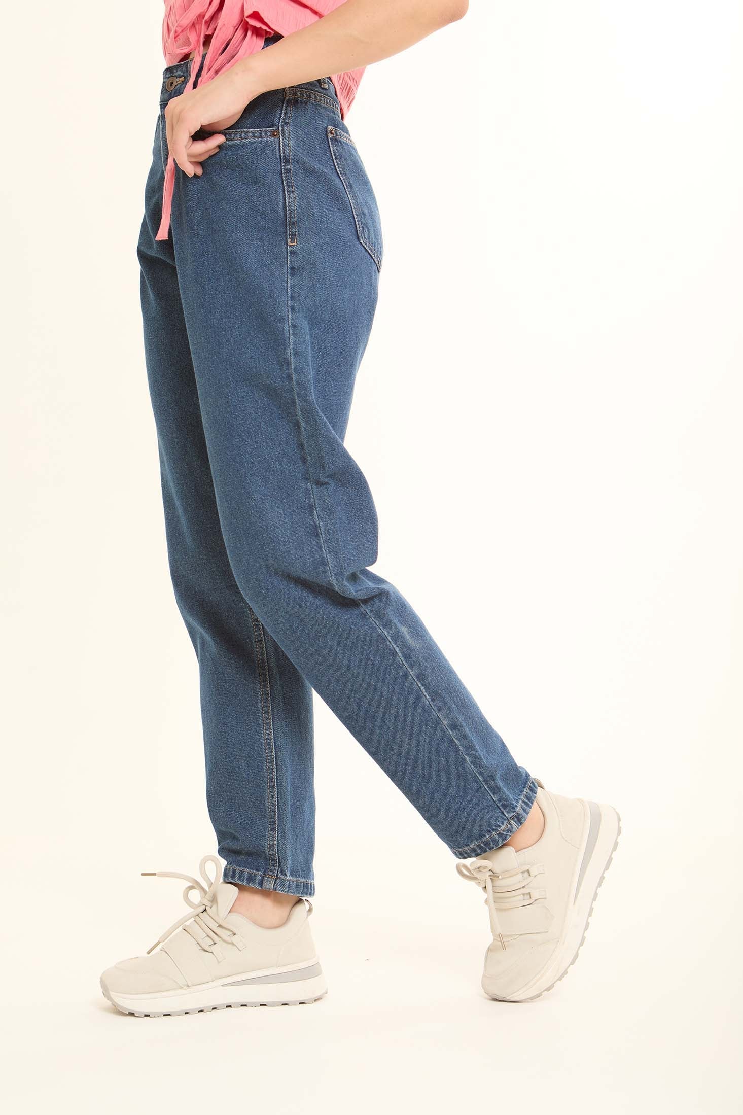 Relaxed Tapered Denim Pants with Soft Drape