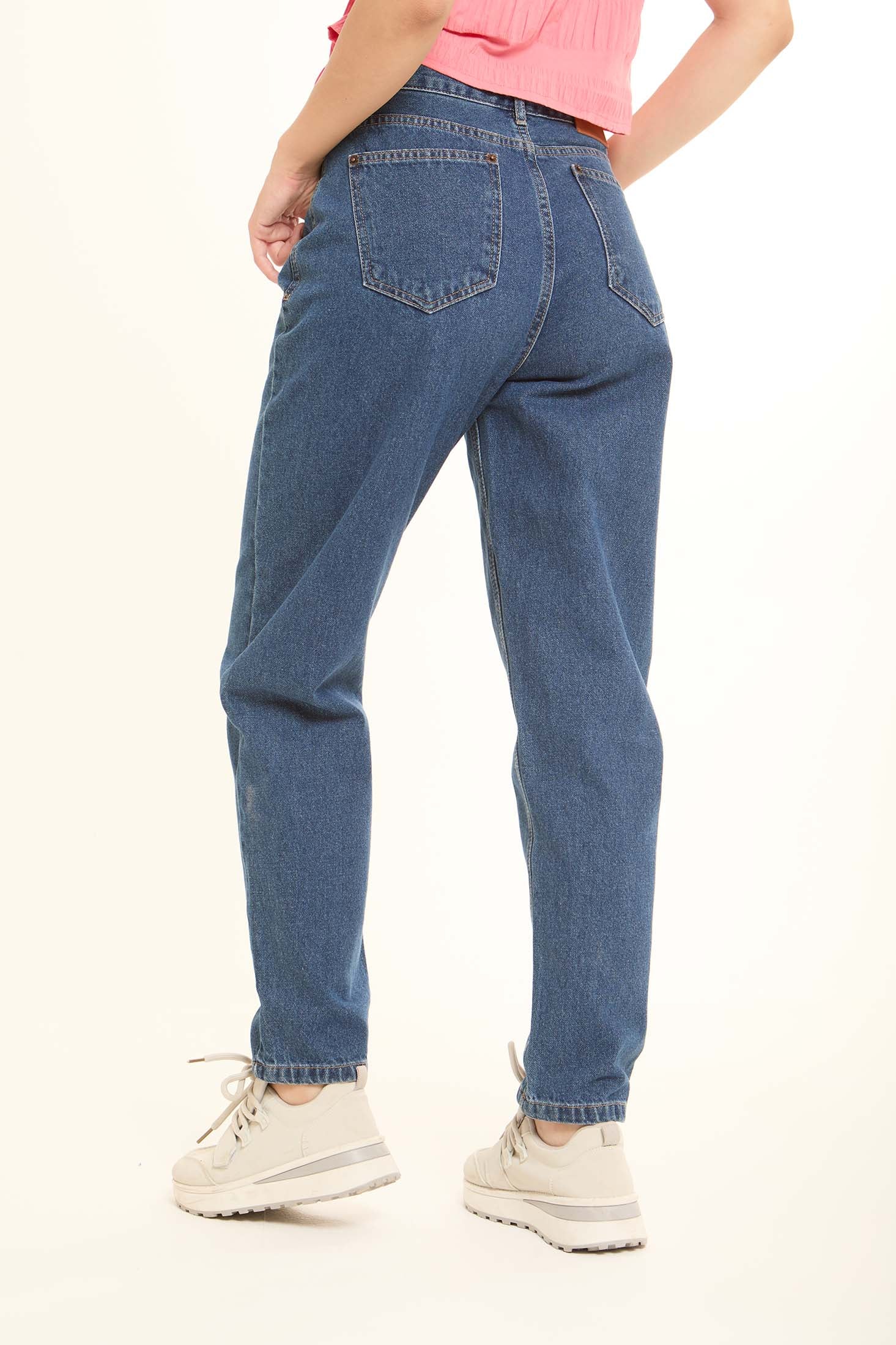 Relaxed Tapered Denim Pants with Soft Drape