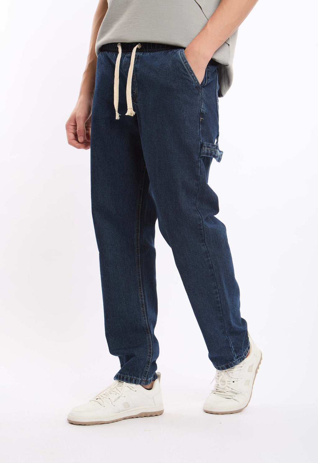 بنطلون دنيم مريح بساق مستقيمة ووسط مطاطي برباط