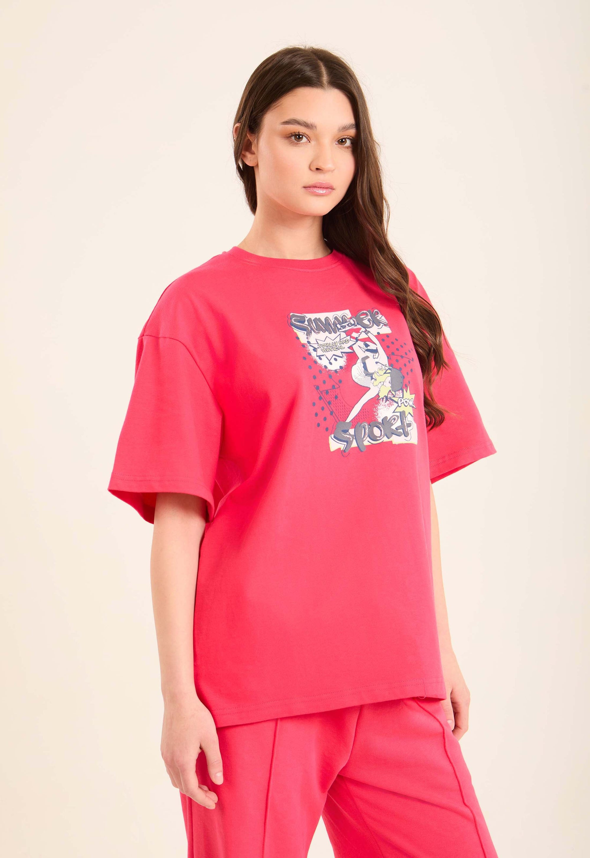 Elbow Sleeves Tee with "Summer Sport" Print