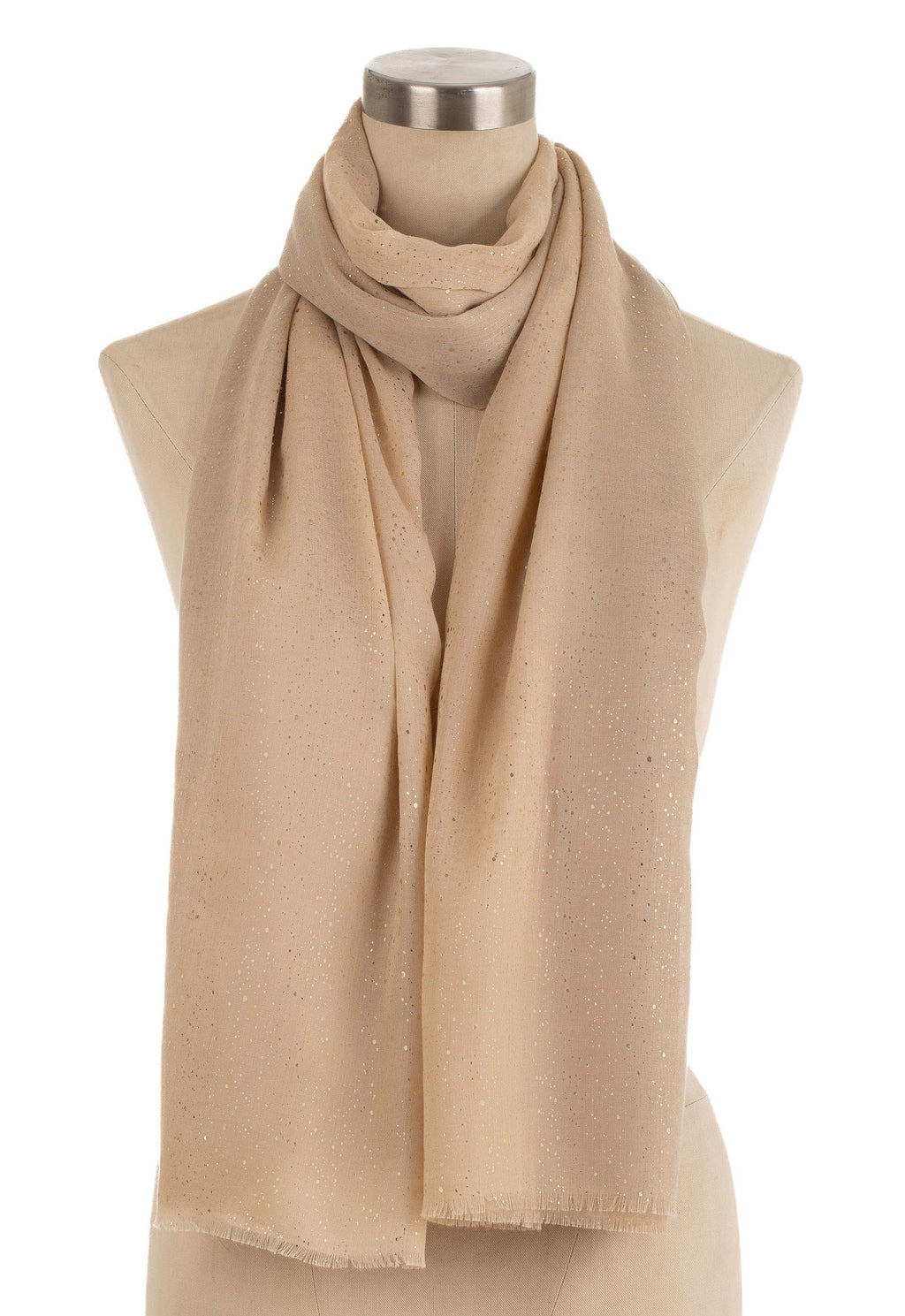 وشاح مرصع باللون البيج