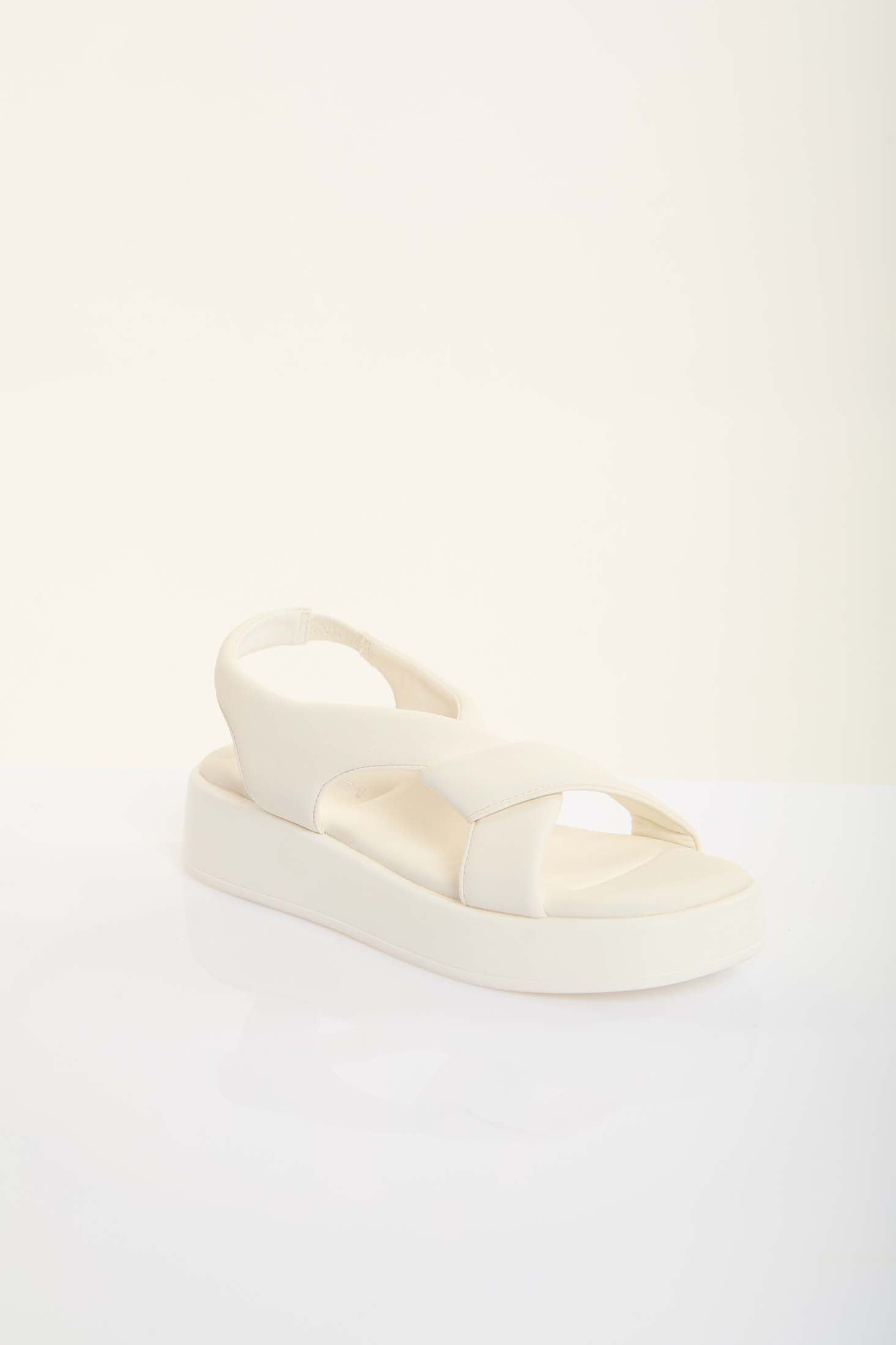 Round Open Toe Sandals with Slingback