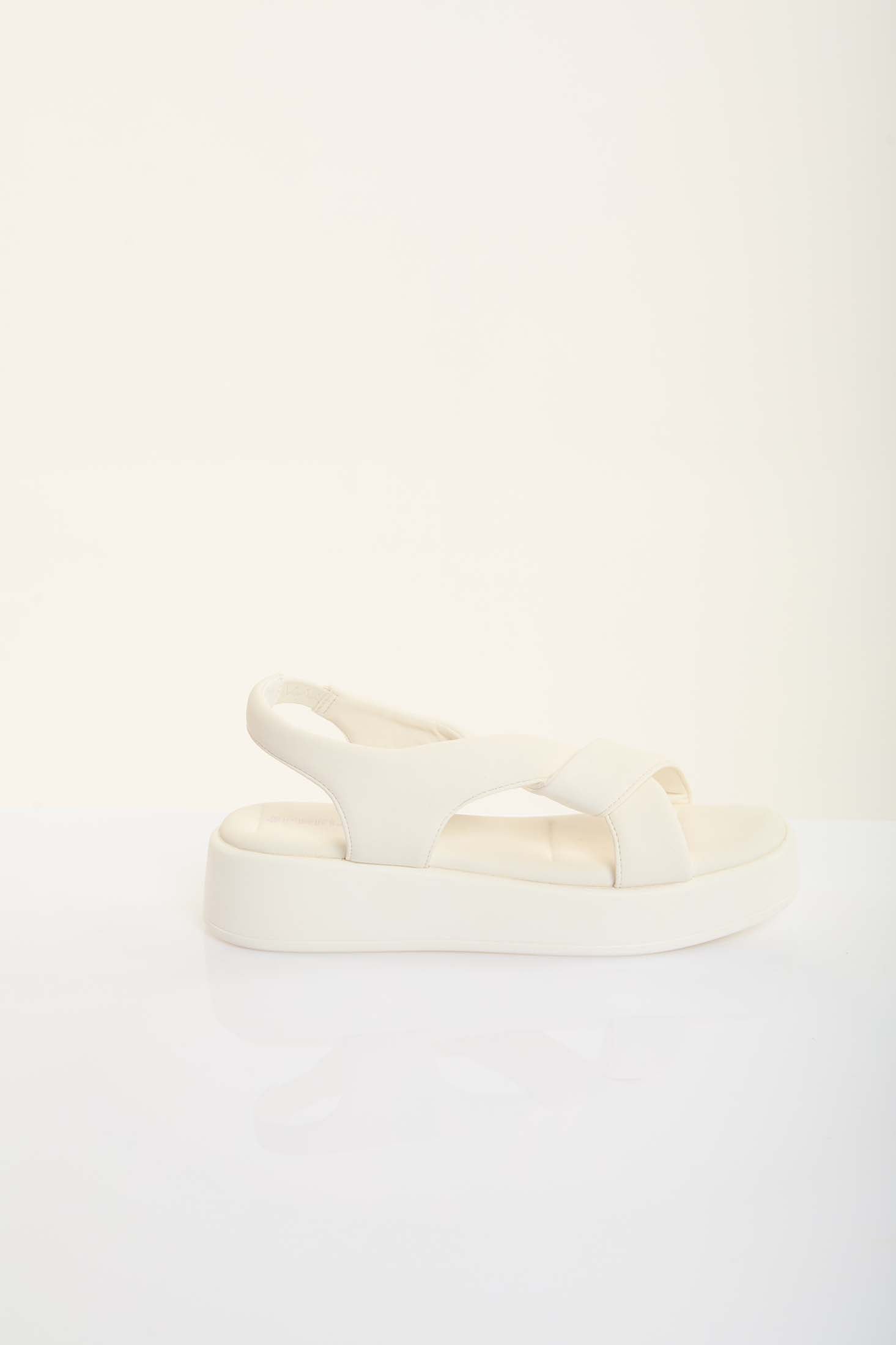 Round Open Toe Sandals with Slingback