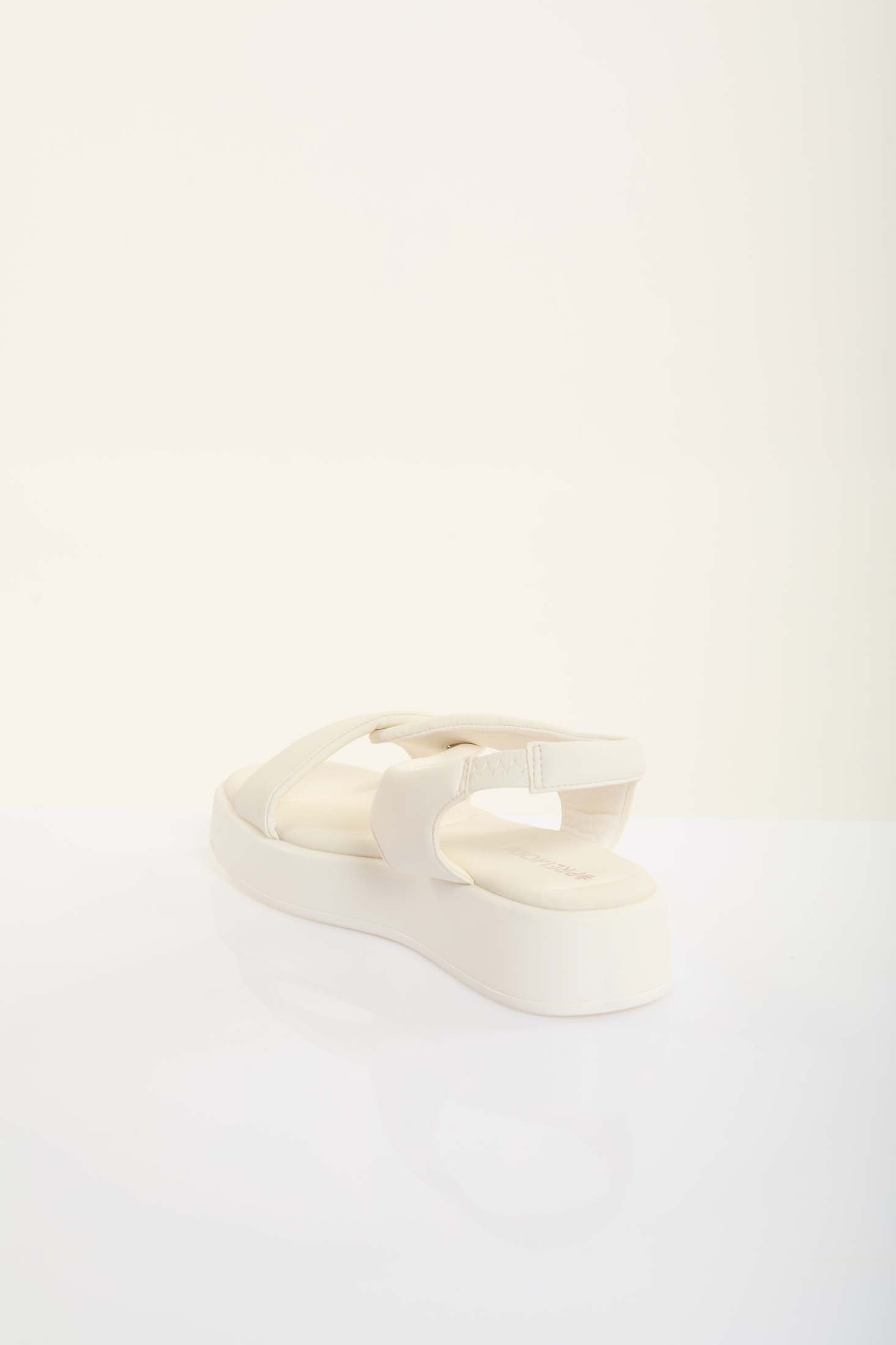 Round Open Toe Sandals with Slingback