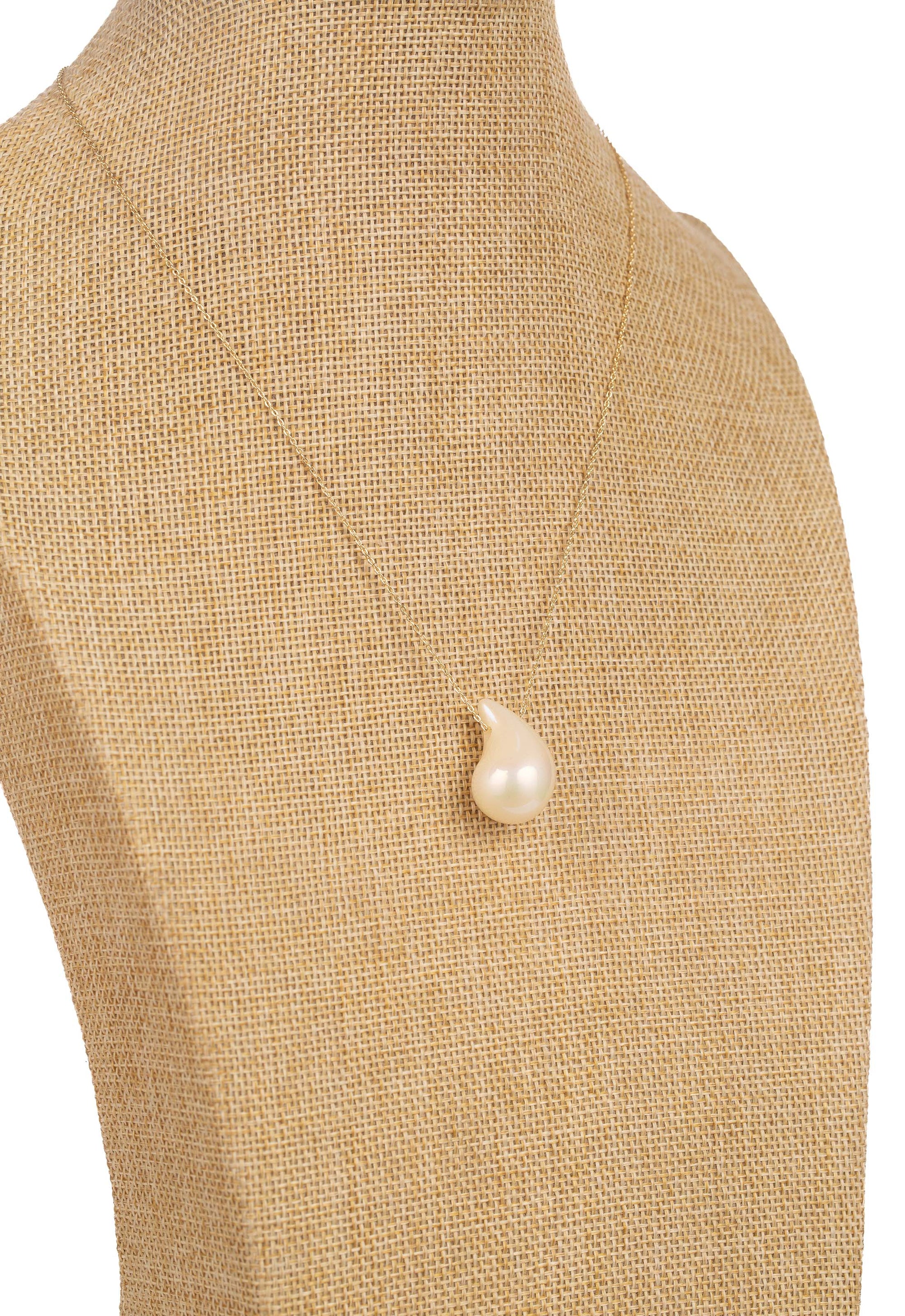 Teardrop Pendant Golden Necklace
