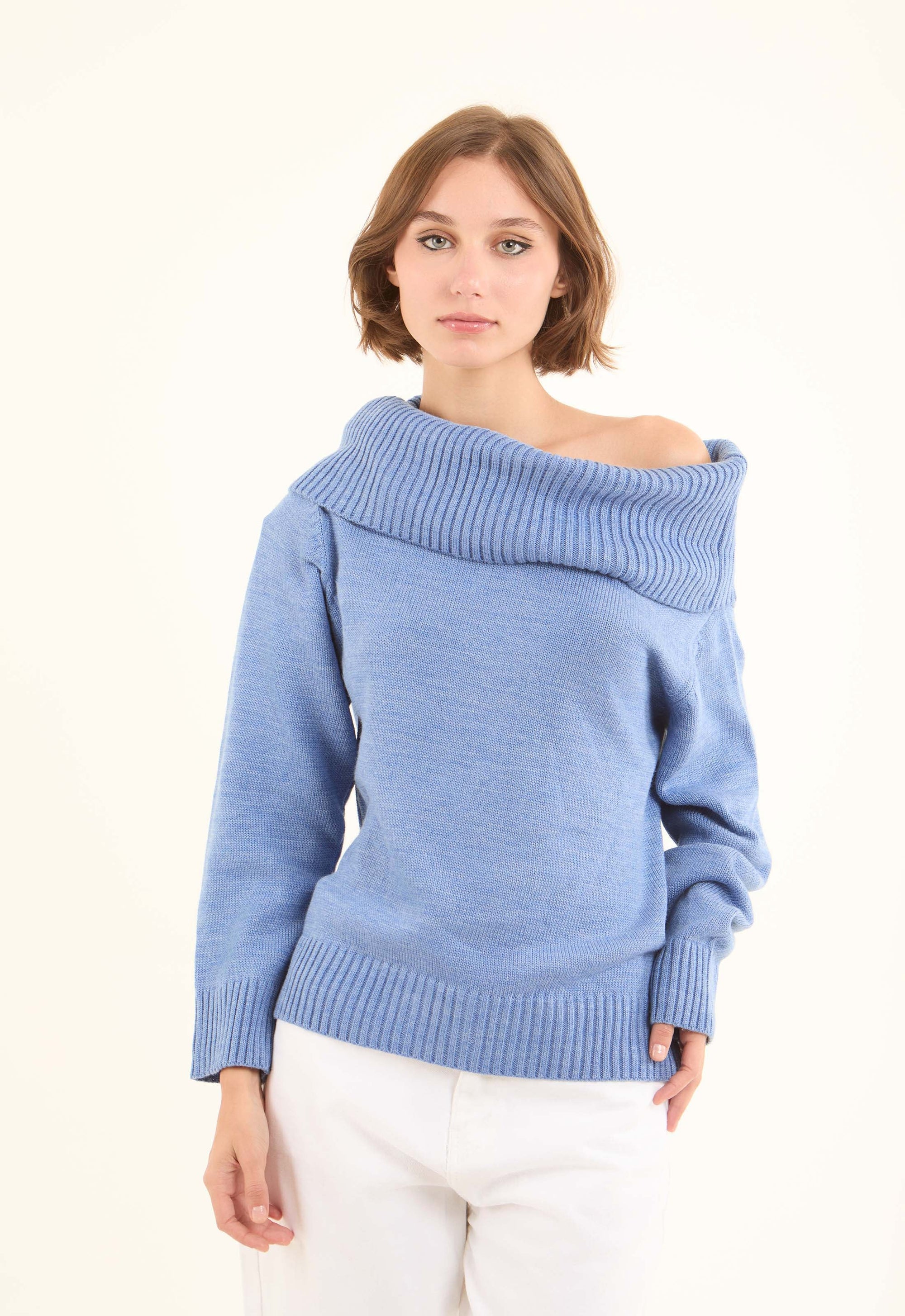 Long Sleeves Fashionable Off-Shoulders Pullover