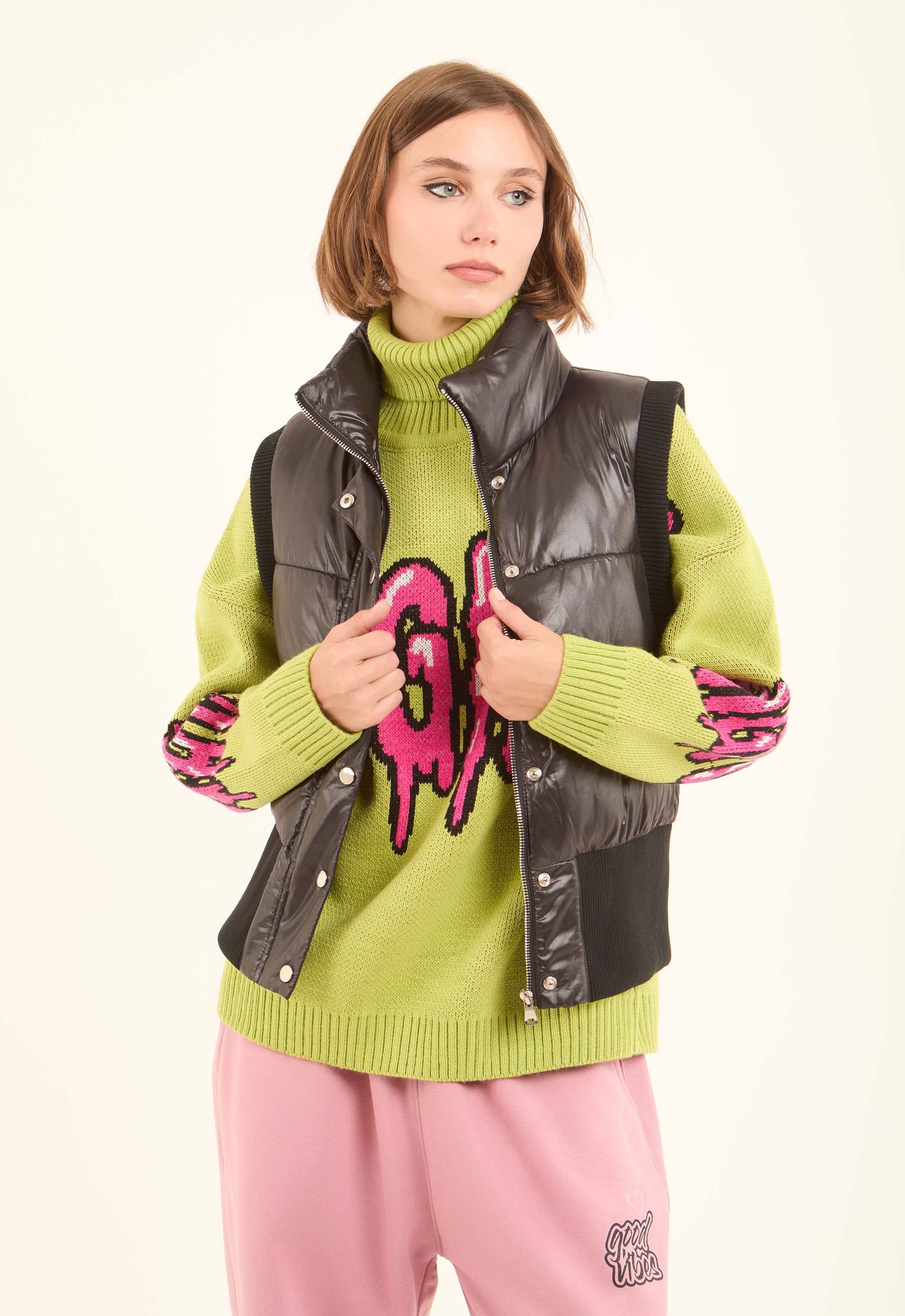 Sleeveless Puffer Vest with Double Closure