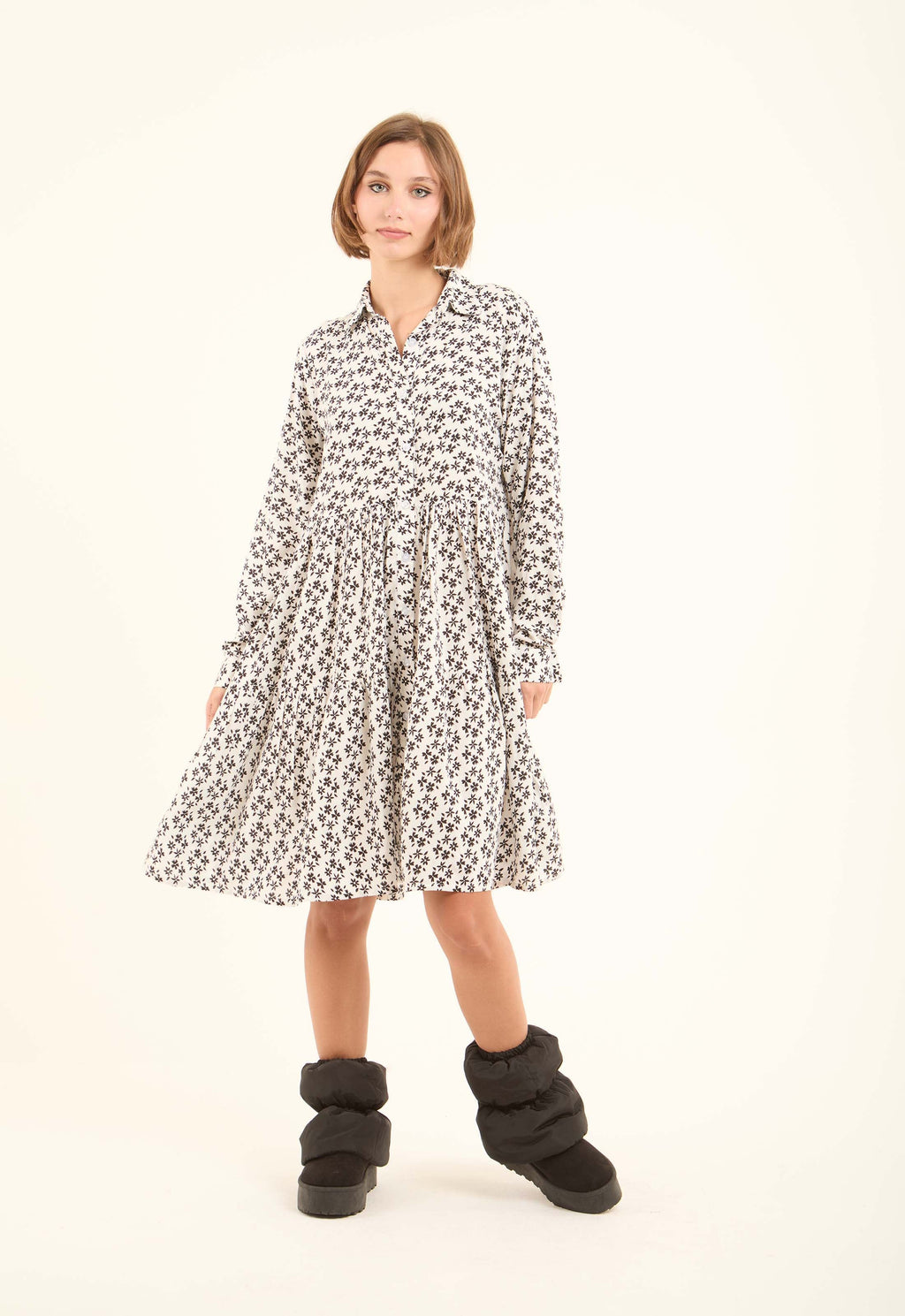 Floral Long Sleeves Flowy Buttoned Dress