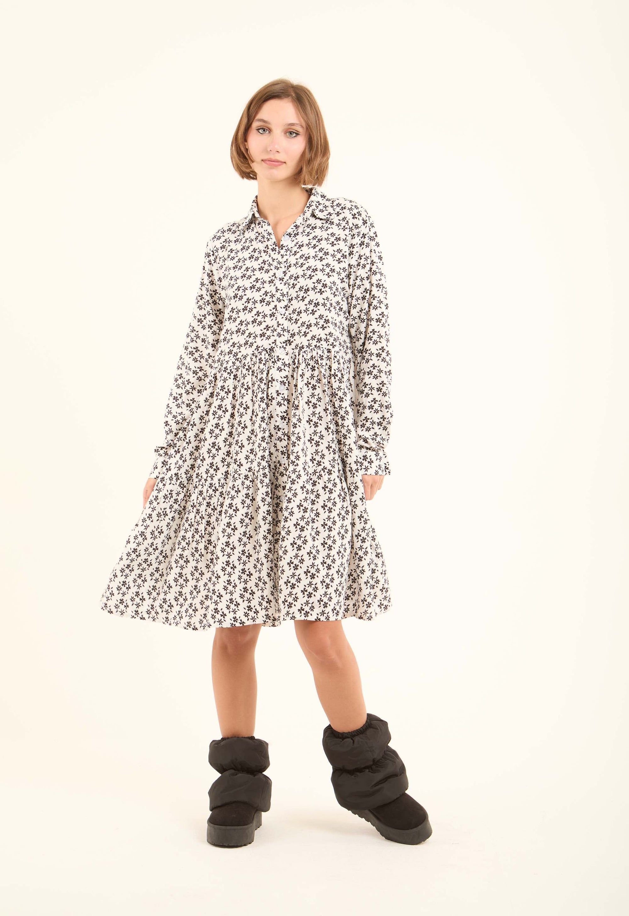 Floral Long Sleeves Flowy Buttoned Dress