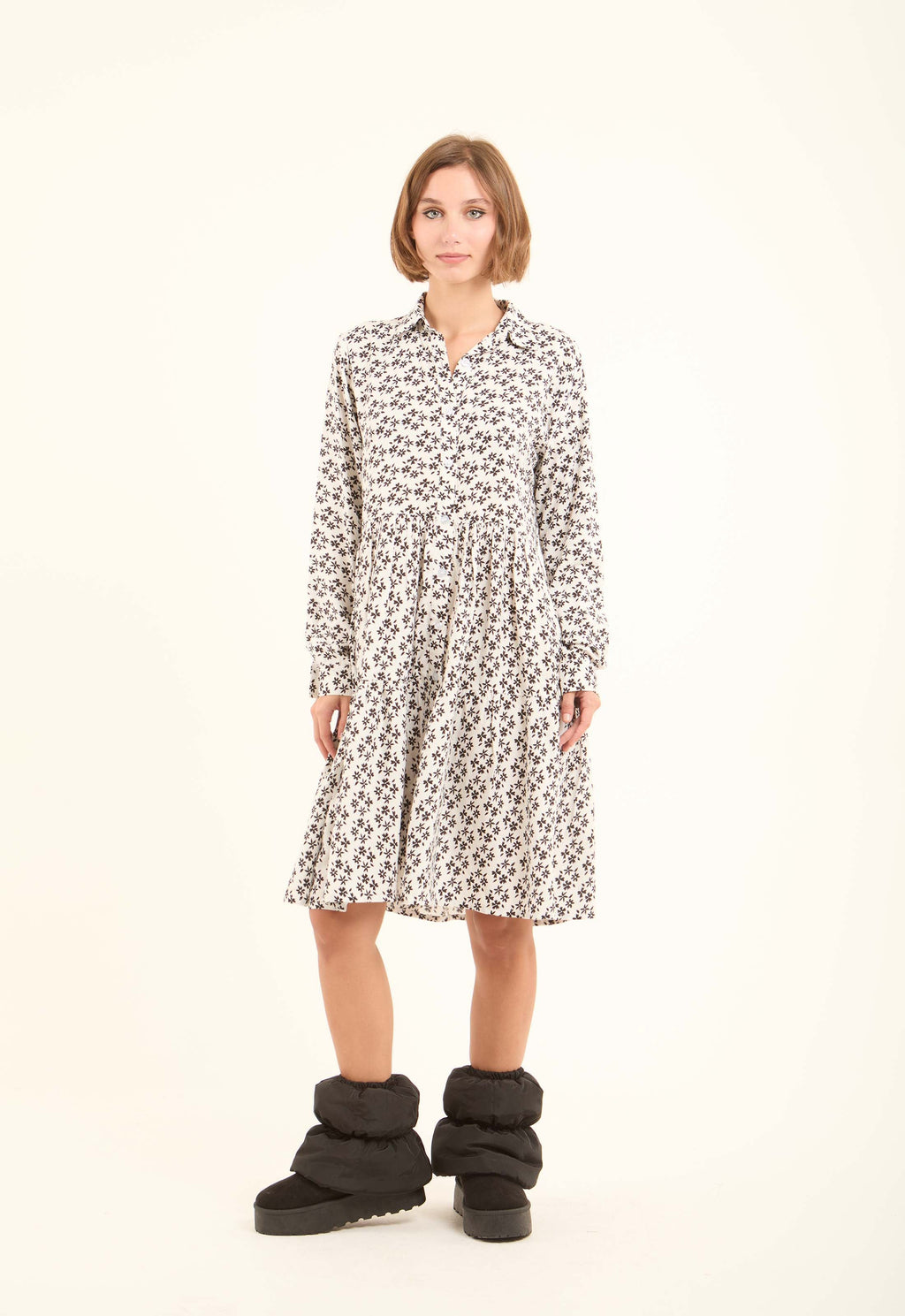 Floral Long Sleeves Flowy Buttoned Dress