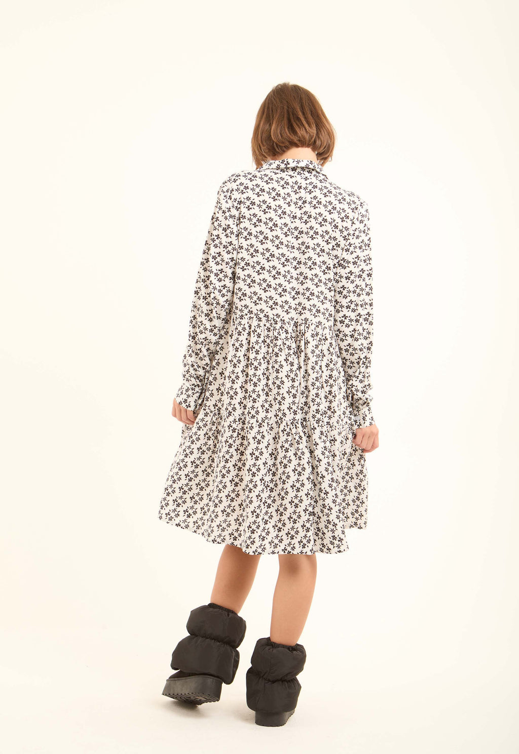 Floral Long Sleeves Flowy Buttoned Dress