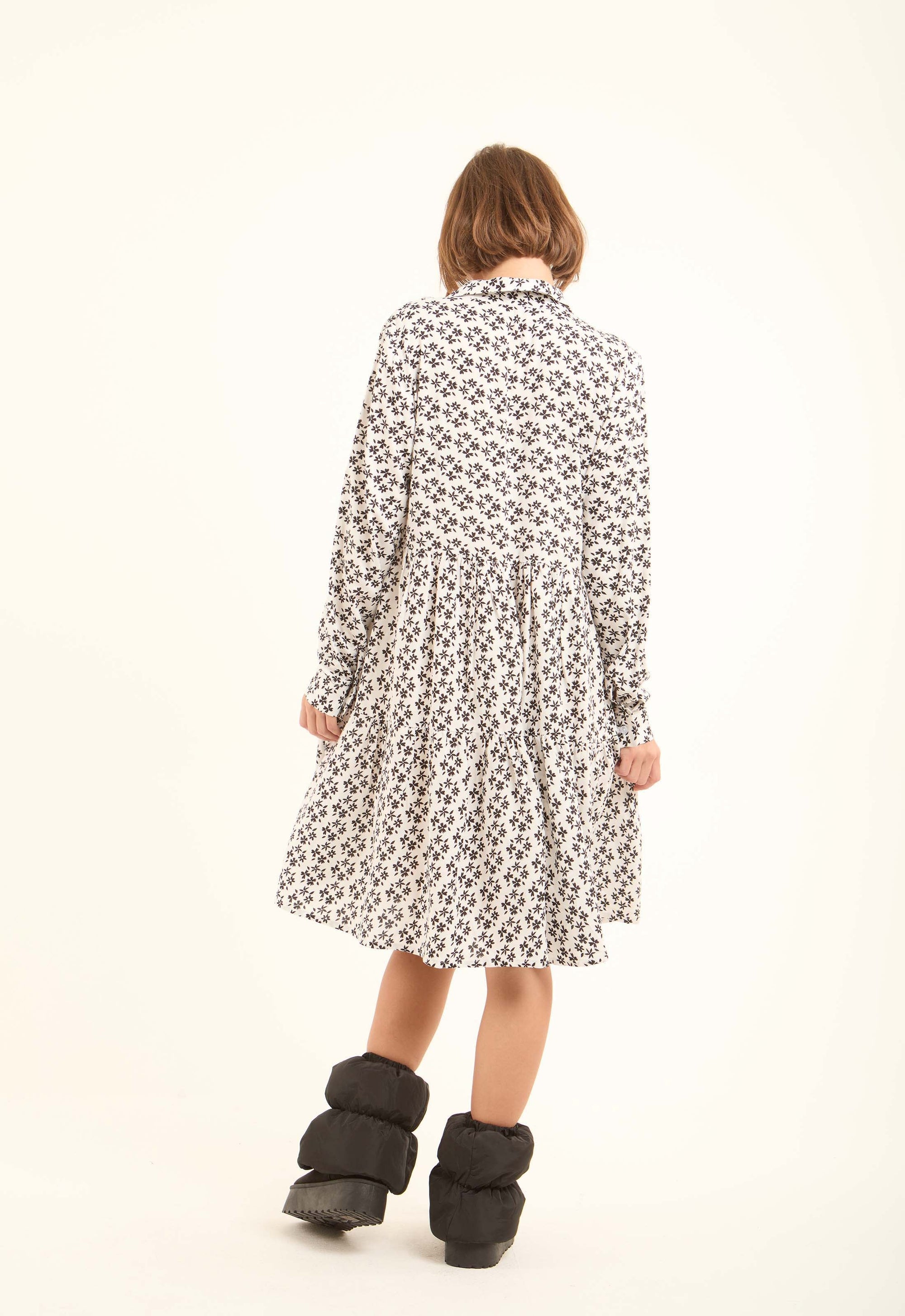 Floral Long Sleeves Flowy Buttoned Dress