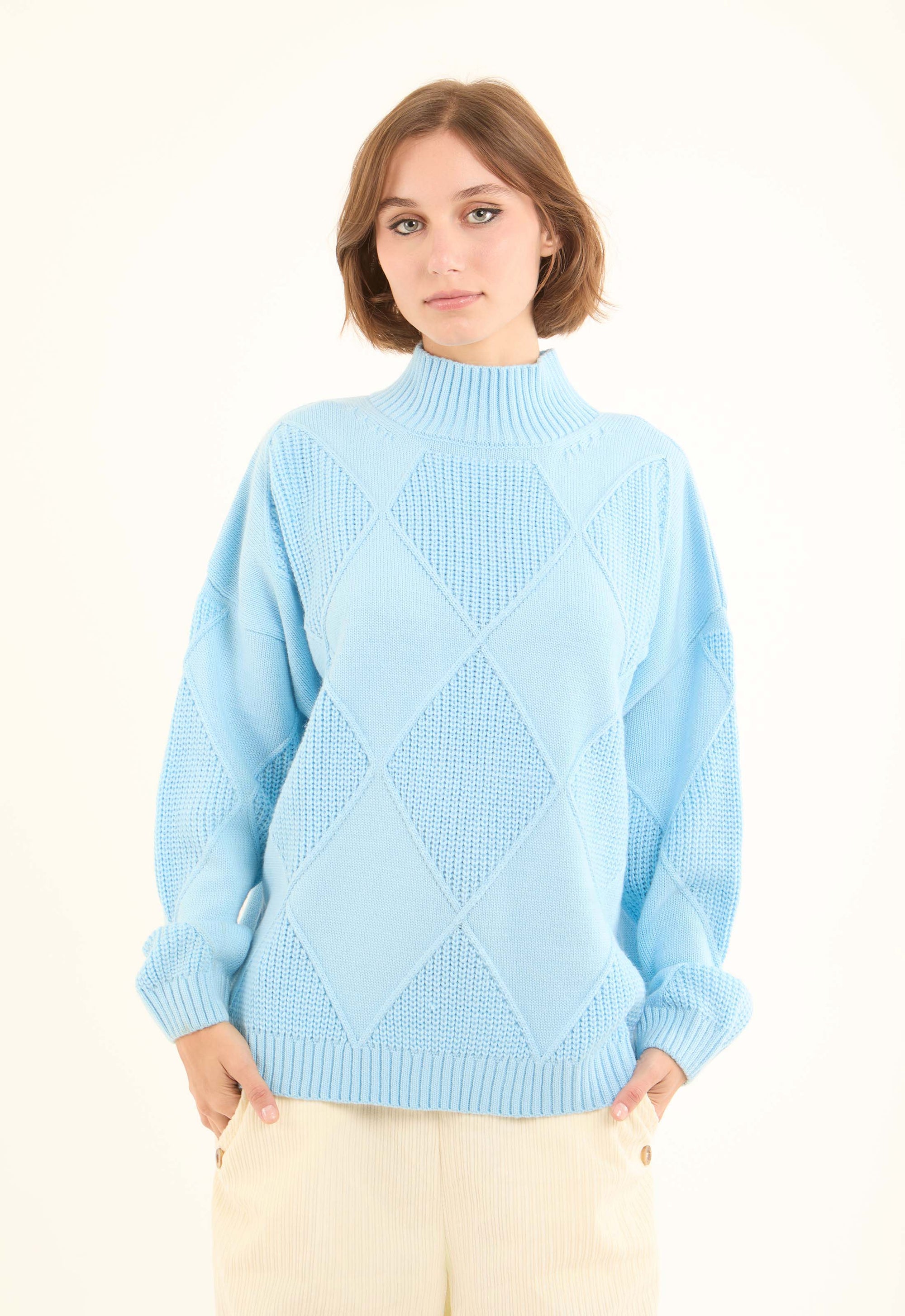 Chunky Knit Diamonds Winter Pullover