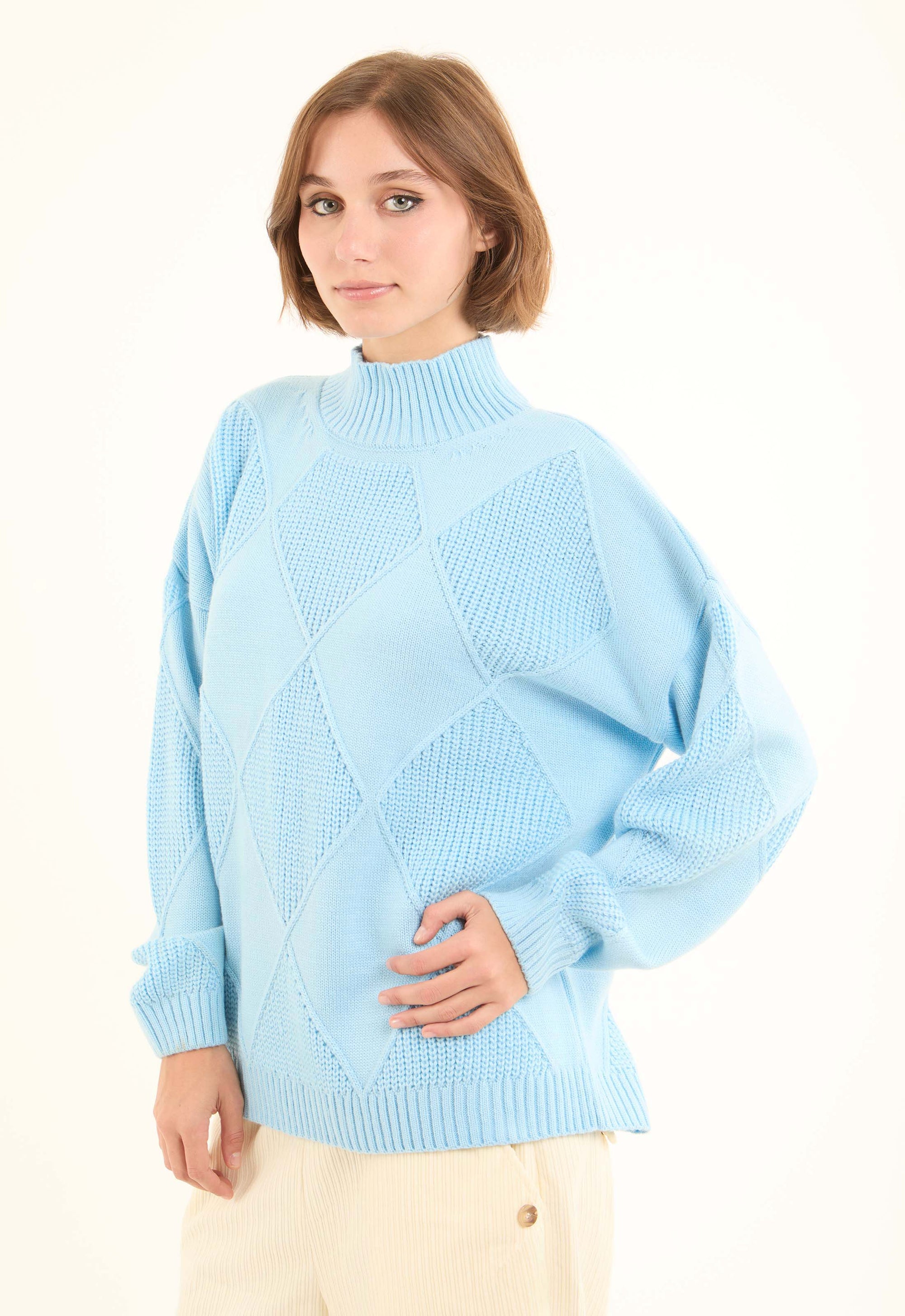 Chunky Knit Diamonds Winter Pullover