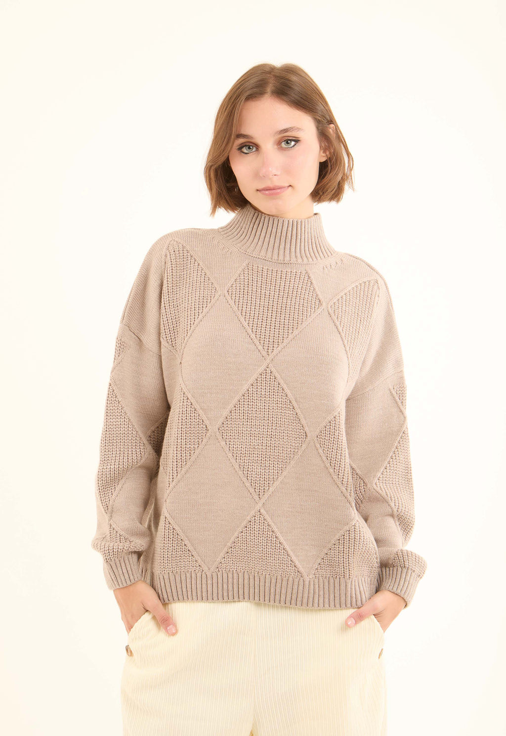 Chunky Knit Diamonds Winter Pullover
