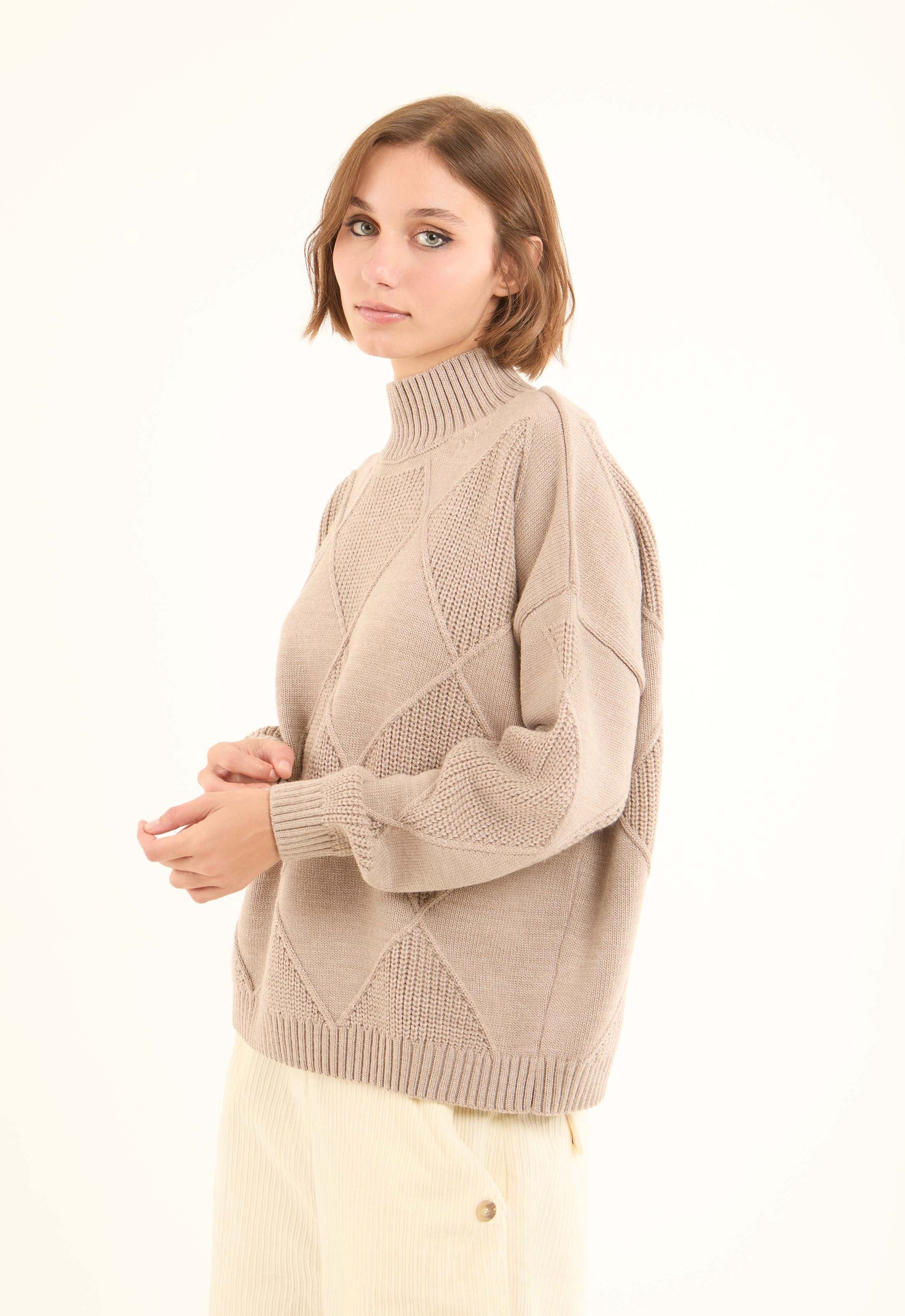 Chunky Knit Diamonds Winter Pullover
